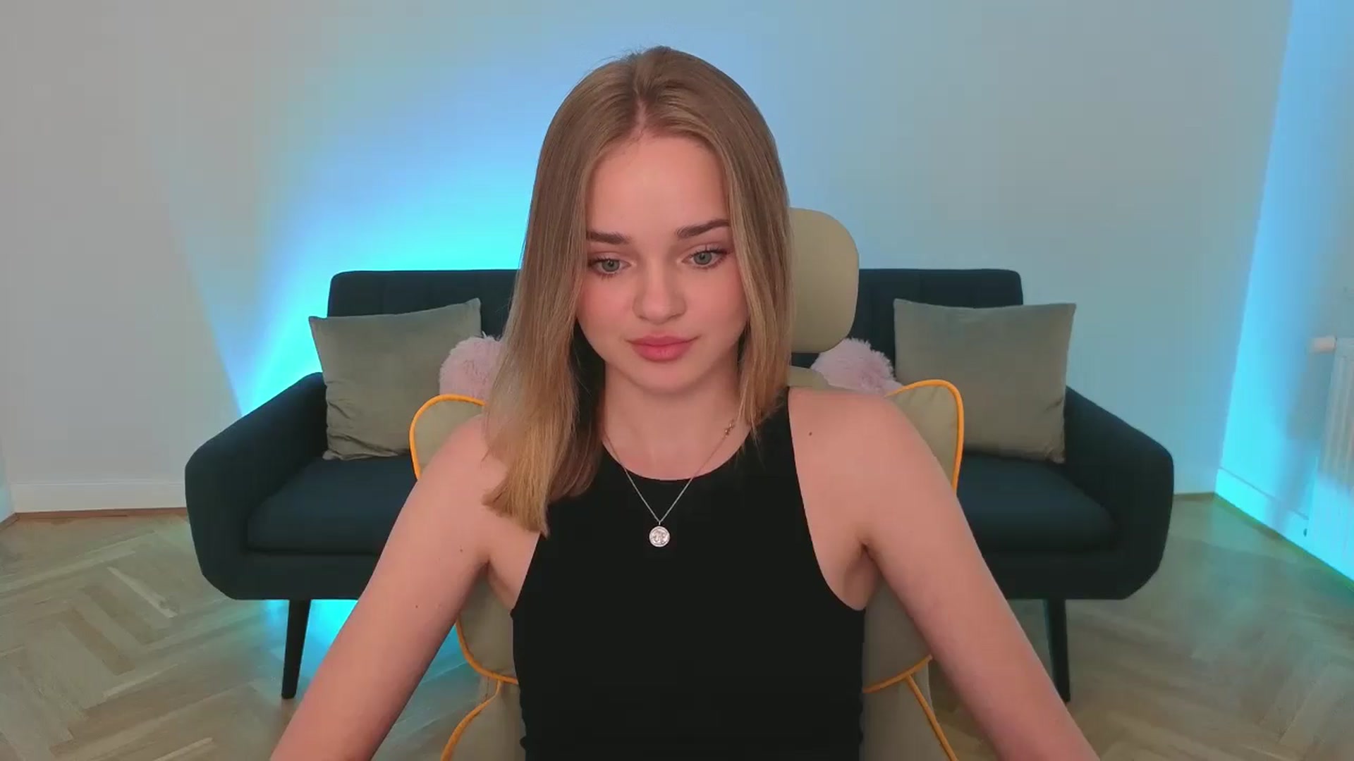 Gallery image thumbnail from KittyPaw's myfreecams stream on, 06/24/2025, 17:41 image 12 of 20