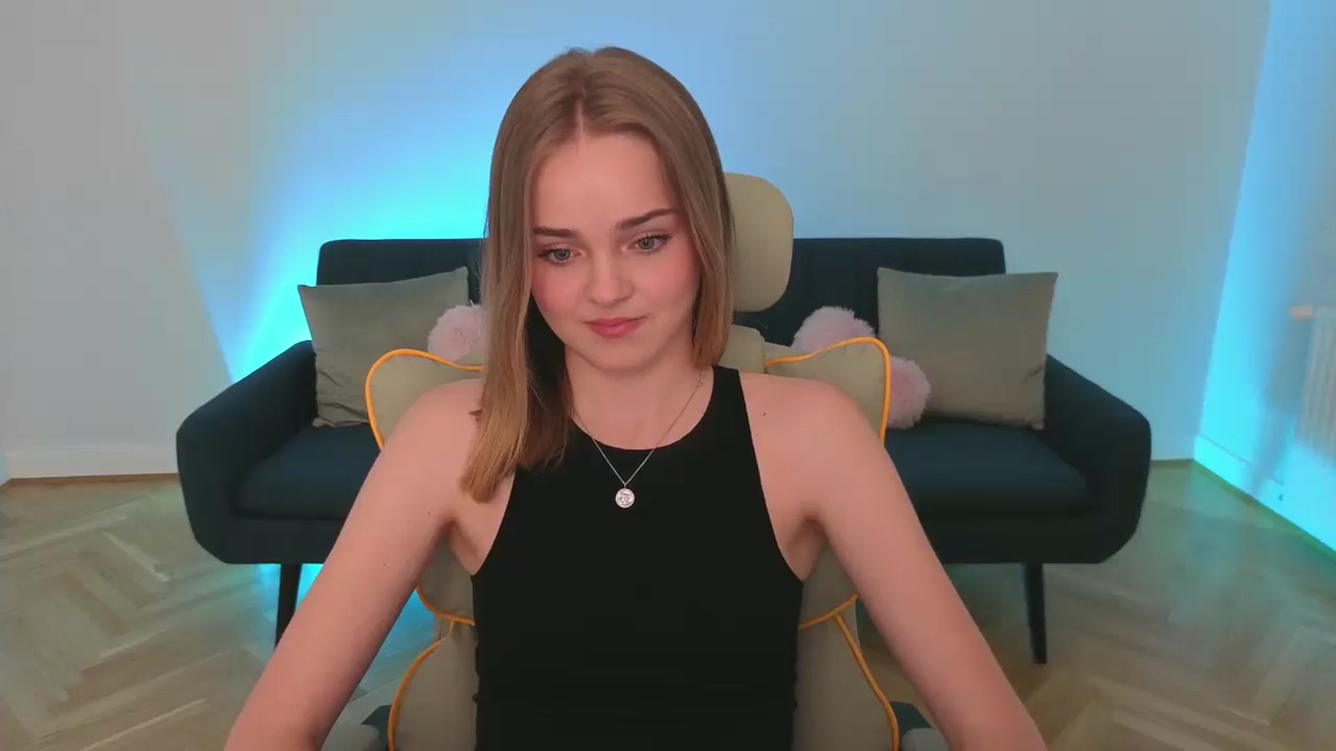 Gallery image thumbnail from KittyPaw's myfreecams stream on, 06/24/2025, 19:27 image 20 of 20