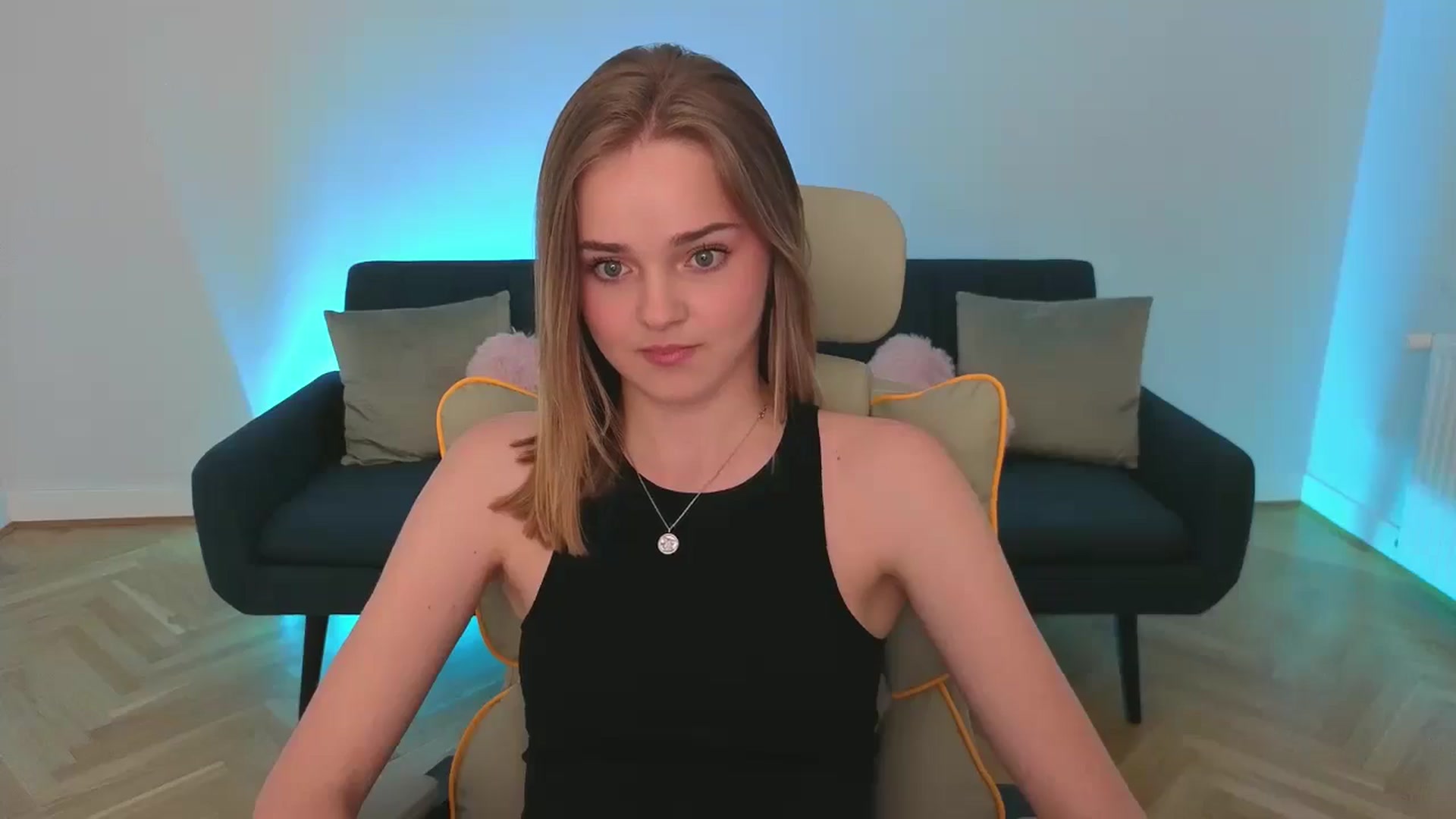 Gallery image thumbnail from KittyPaw's myfreecams stream on, 06/24/2025, 19:27 image 12 of 20