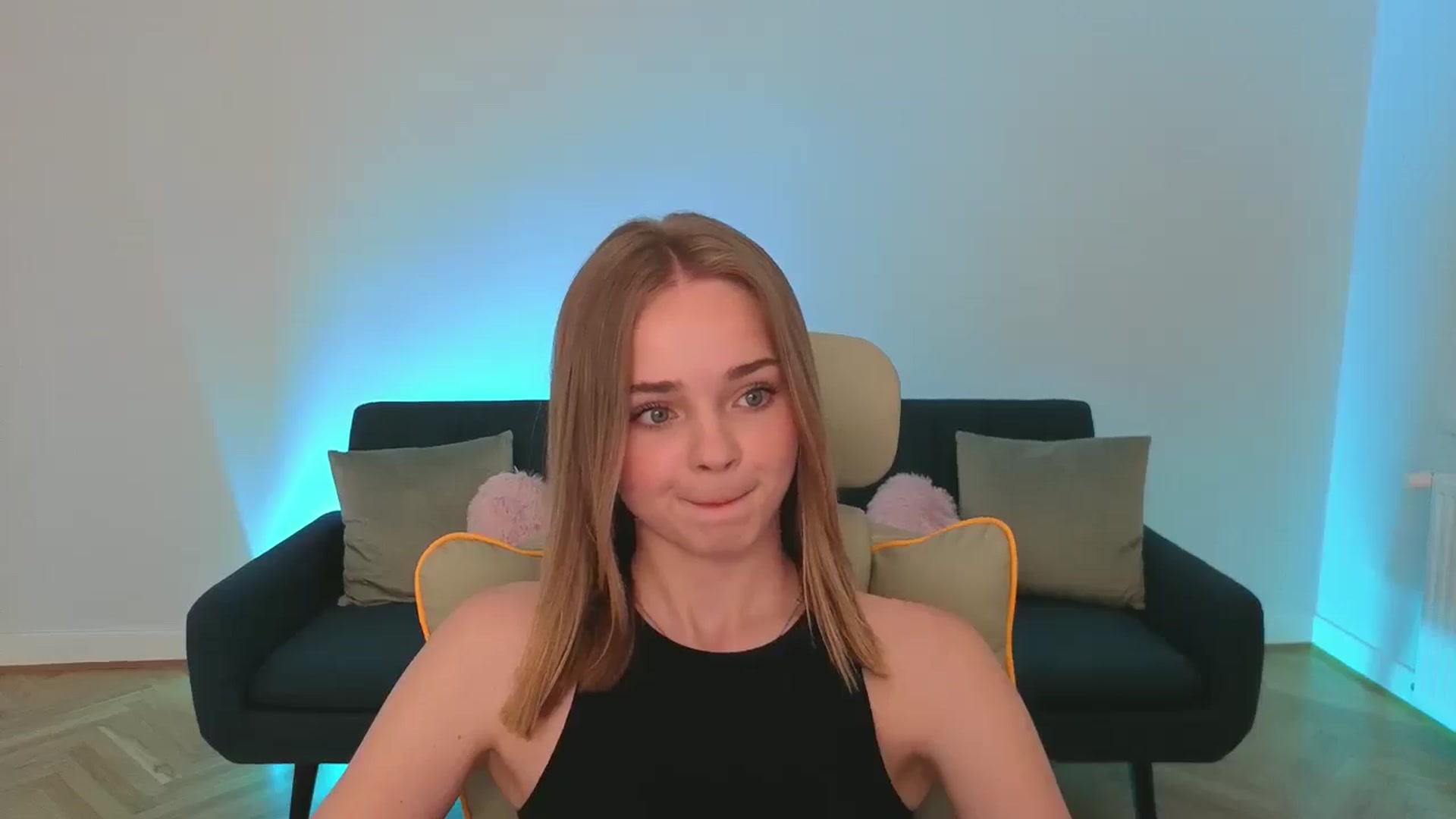 Gallery image thumbnail from KittyPaw's myfreecams stream on, 06/24/2025, 19:56 image 8 of 20