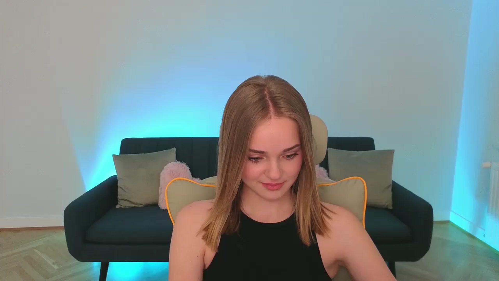 Gallery image thumbnail from KittyPaw's myfreecams stream on, 06/24/2025, 19:56 image 18 of 20