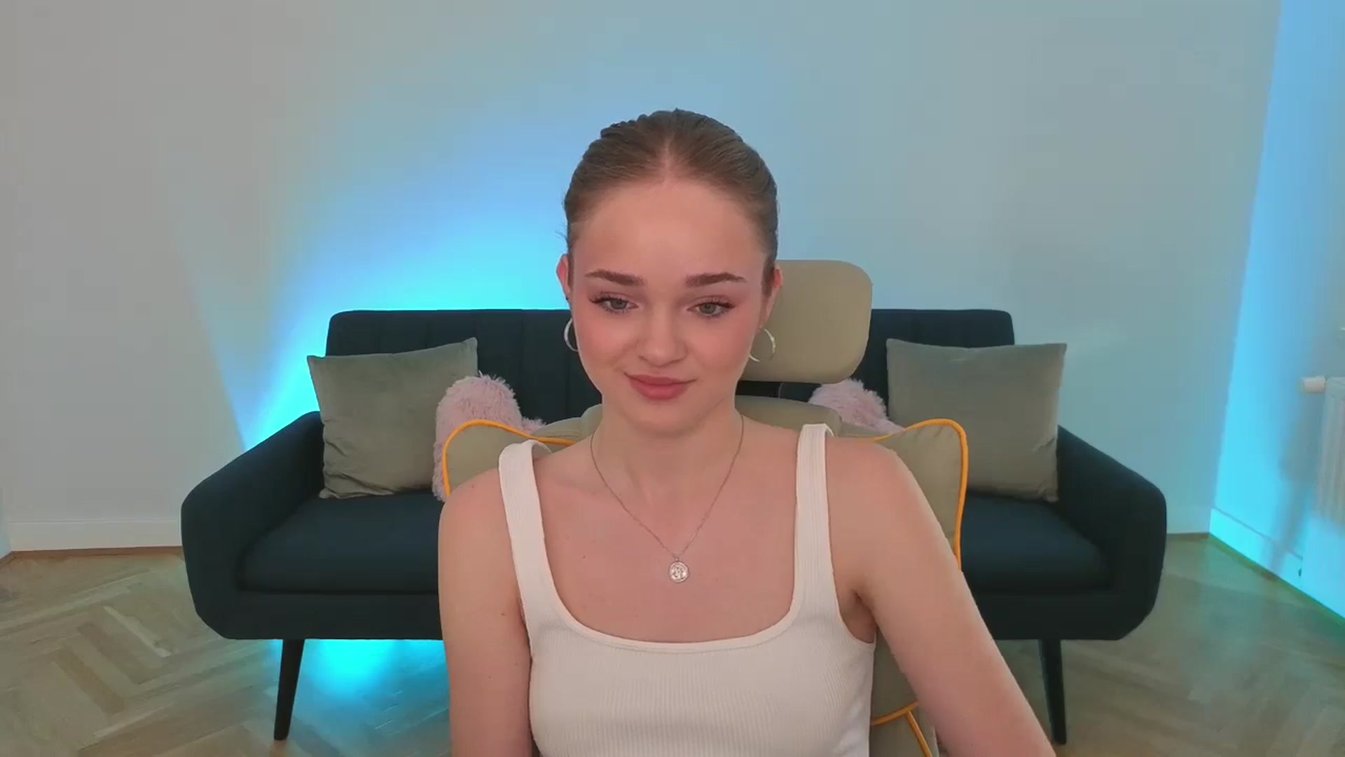 Gallery image thumbnail from KittyPaw's myfreecams stream on, 06/25/2025, 14:07 image 7 of 20