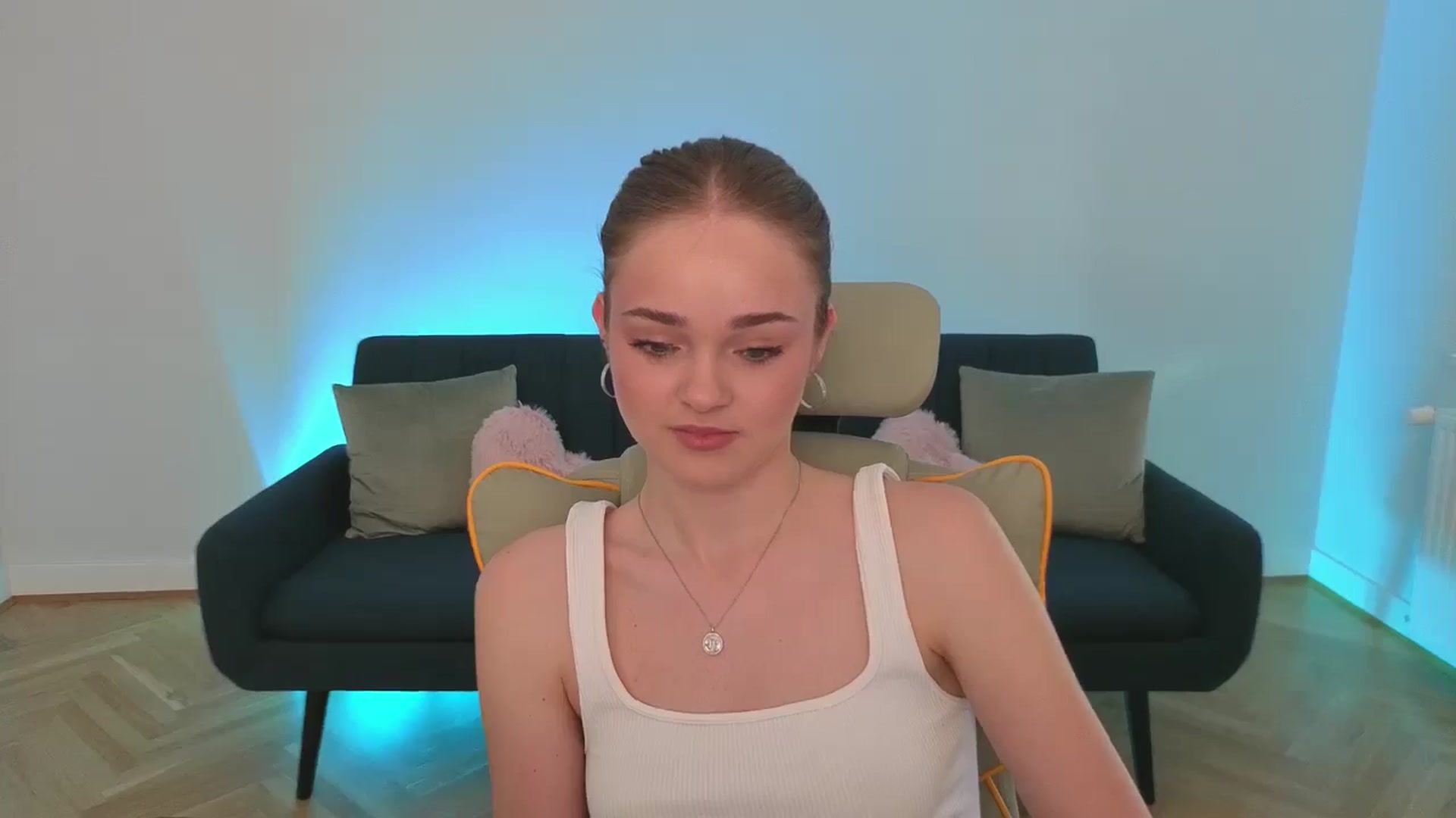 Gallery image thumbnail from KittyPaw's myfreecams stream on, 06/25/2025, 14:07 image 14 of 20