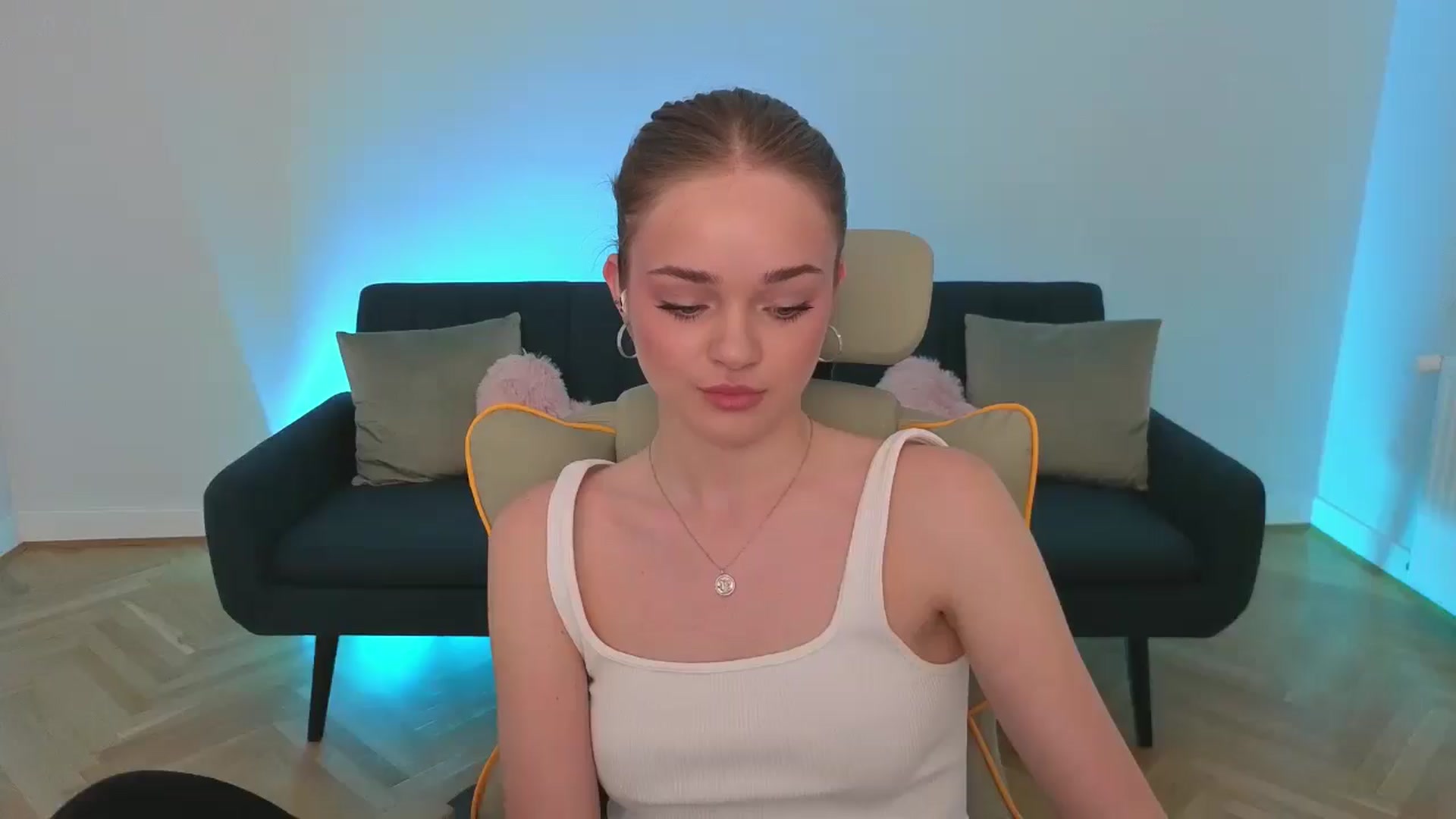 Gallery image thumbnail from KittyPaw's myfreecams stream on, 06/25/2025, 15:23 image 20 of 20