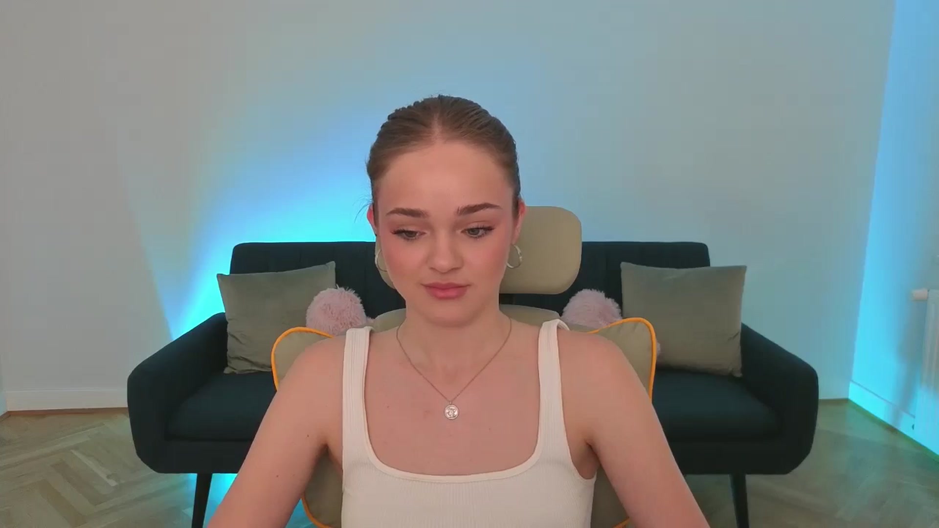 Gallery image thumbnail from KittyPaw's myfreecams stream on, 06/25/2025, 16:02 image 19 of 20