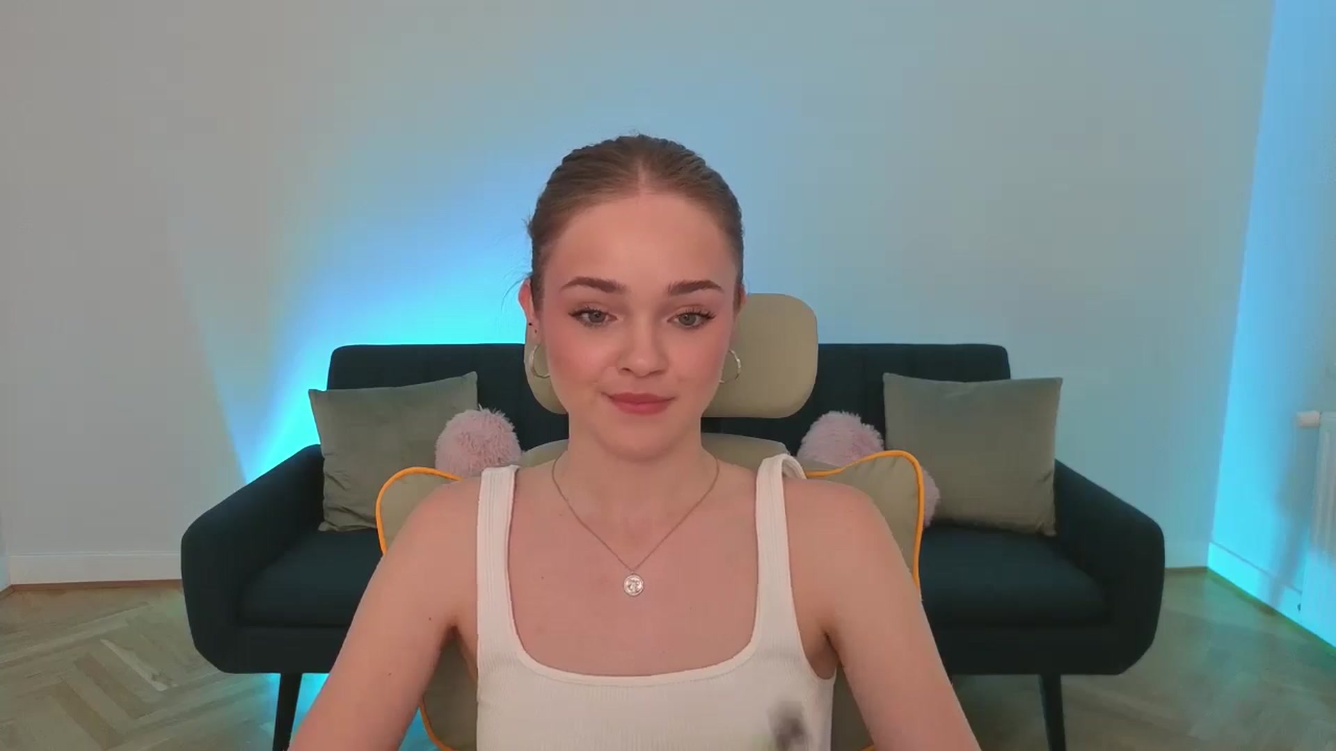 Gallery image thumbnail from KittyPaw's myfreecams stream on, 06/25/2025, 16:02 image 18 of 20