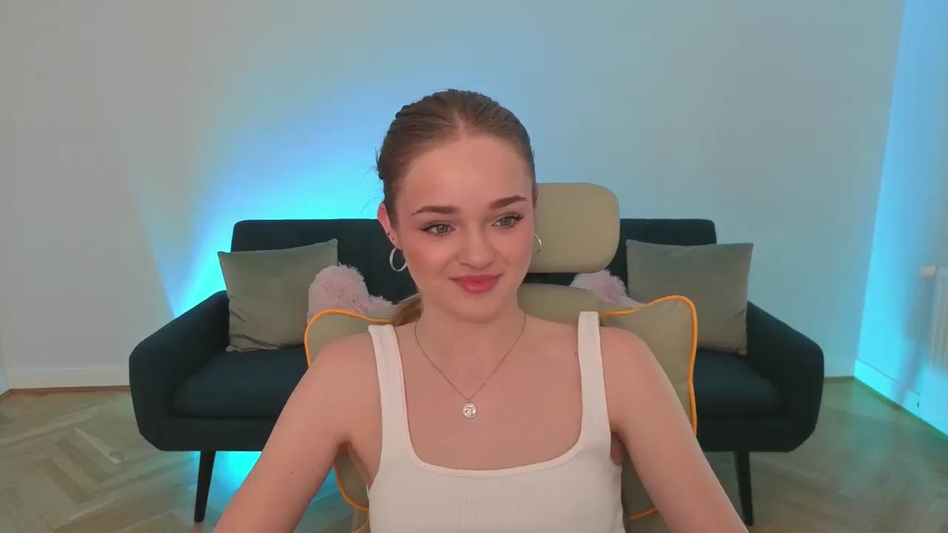 Gallery image thumbnail from KittyPaw's myfreecams stream on, 06/25/2025, 17:20 image 18 of 20