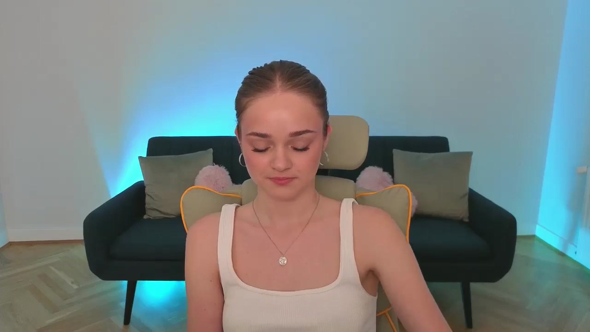 Gallery image thumbnail from KittyPaw's myfreecams stream on, 06/25/2025, 18:50 image 19 of 20