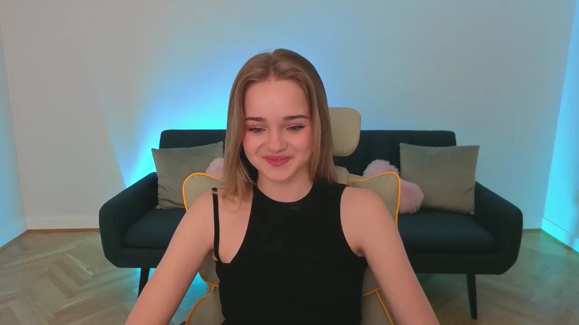 Gallery image thumbnail from KittyPaw's myfreecams stream on, 06/27/2025, 18:17 image 17 of 20