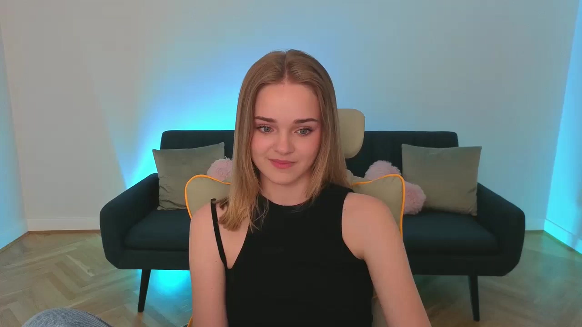 Gallery image thumbnail from KittyPaw's myfreecams stream on, 06/27/2025, 18:17 image 2 of 20