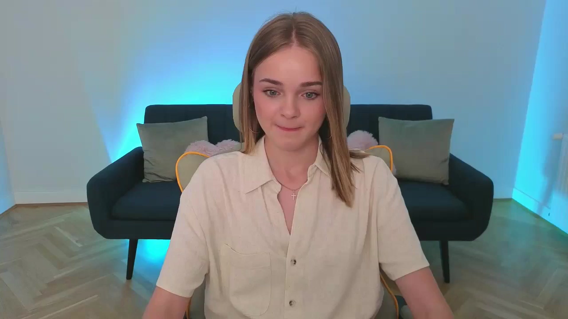 Gallery image thumbnail from KittyPaw's myfreecams stream on, 07/03/2025, 18:26 image 18 of 20