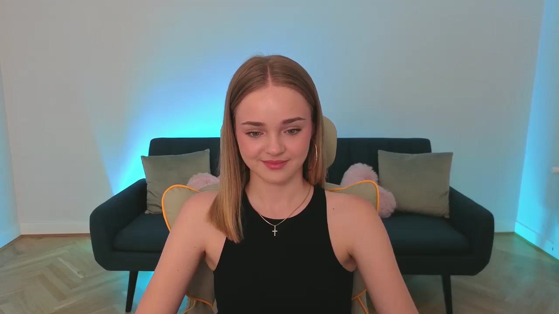 Gallery image thumbnail from KittyPaw's myfreecams stream on, 07/08/2025, 17:01 image 17 of 20