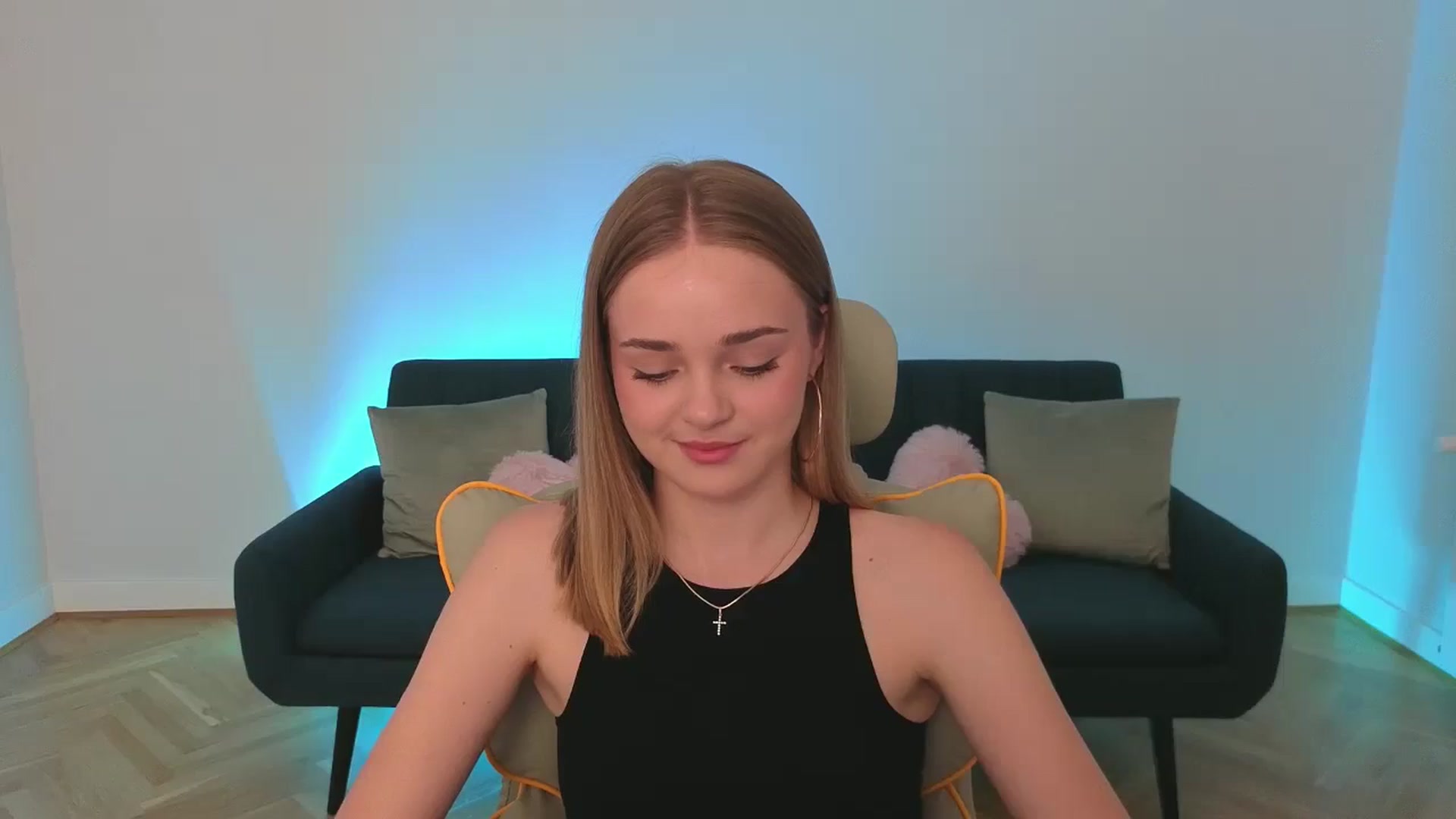 Gallery image thumbnail from KittyPaw's myfreecams stream on, 07/08/2025, 17:01 image 6 of 20