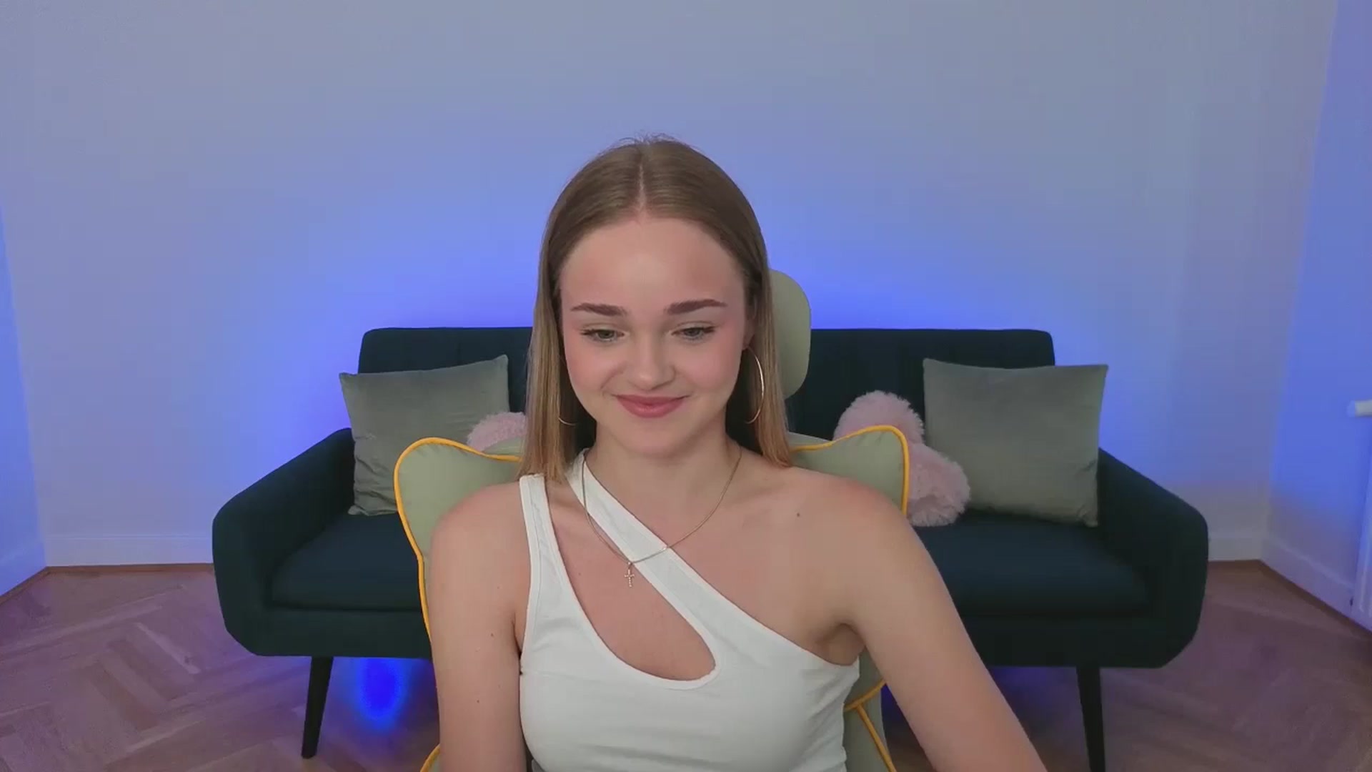 Gallery image thumbnail from KittyPaw's myfreecams stream on, 07/16/2025, 15:45 image 17 of 20