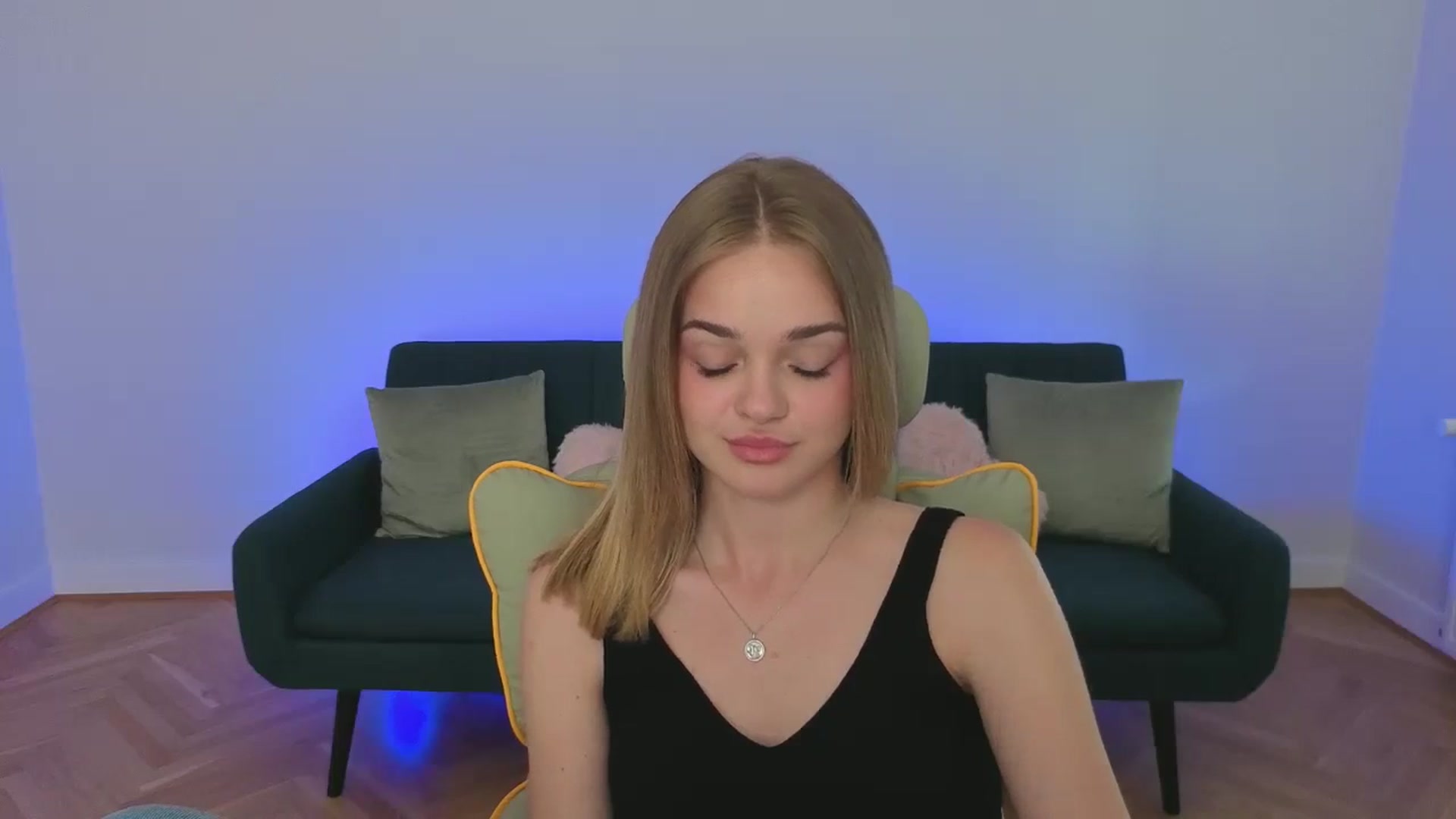 Gallery image thumbnail from KittyPaw's myfreecams stream on, 07/17/2025, 16:41 image 3 of 20