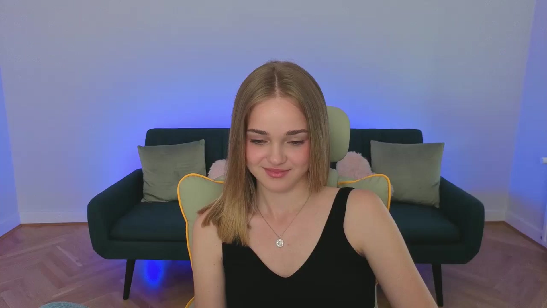 Gallery image thumbnail from KittyPaw's myfreecams stream on, 07/17/2025, 16:41 image 6 of 20