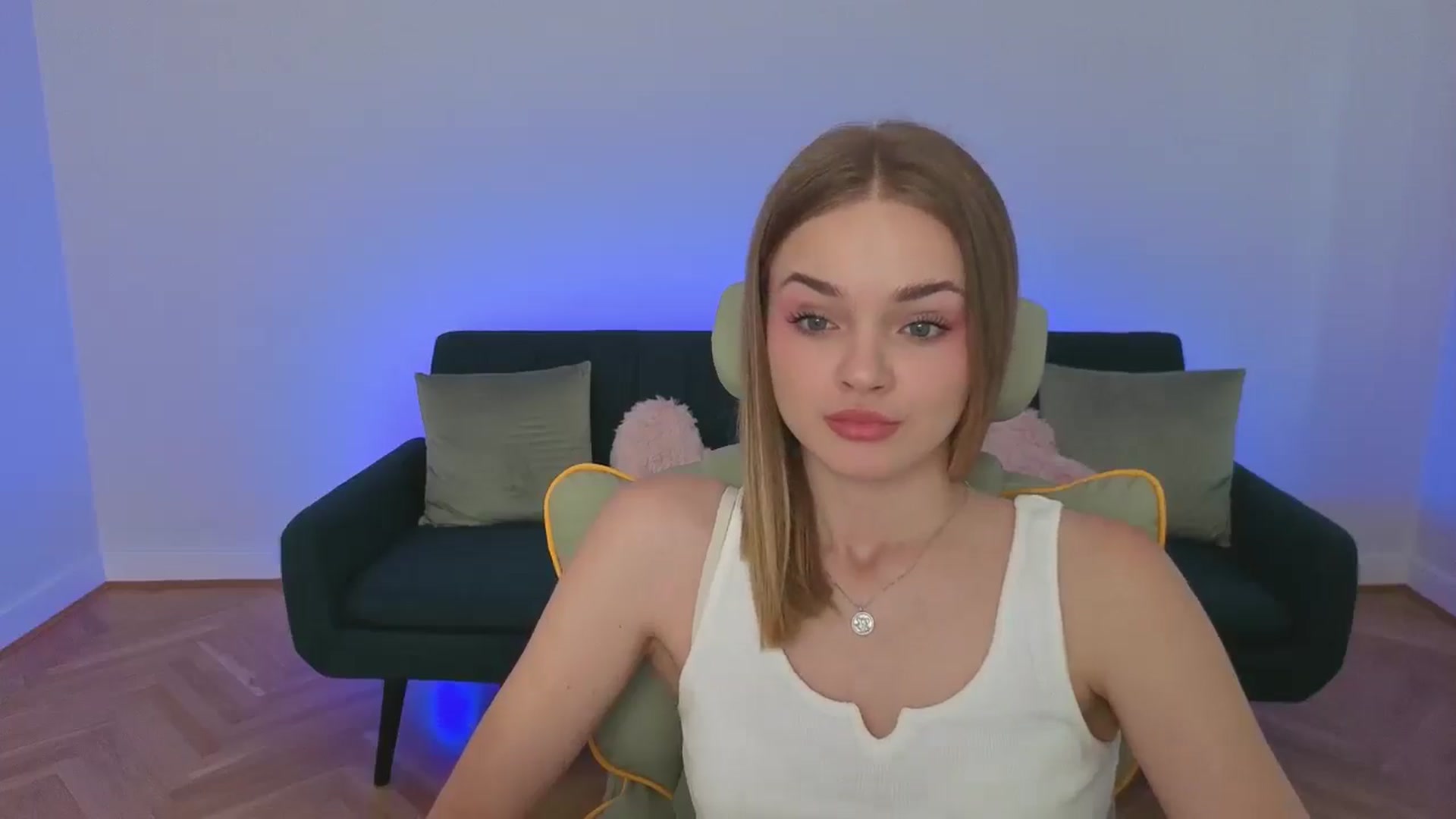 Gallery image thumbnail from KittyPaw's myfreecams stream on, 07/23/2025, 13:57 image 9 of 20