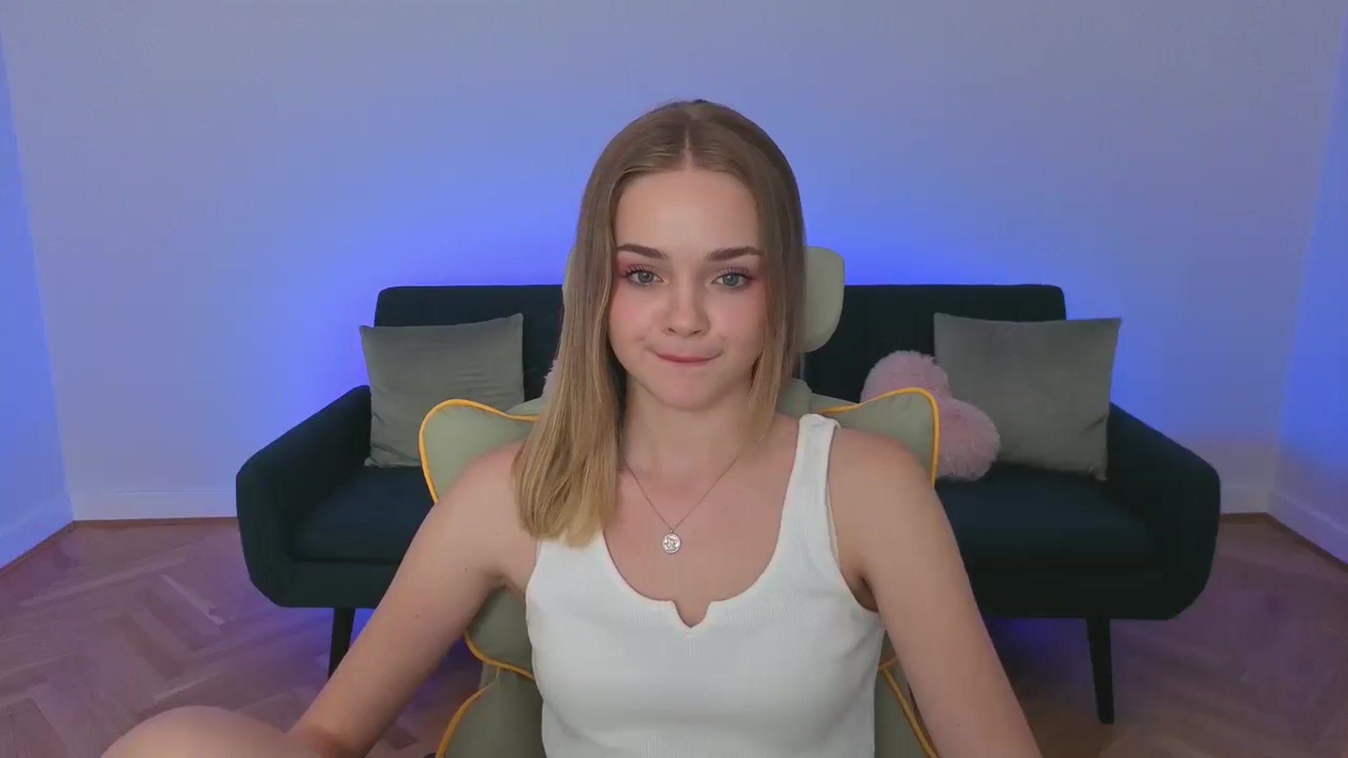 Gallery image thumbnail from KittyPaw's myfreecams stream on, 07/23/2025, 18:37 image 2 of 20