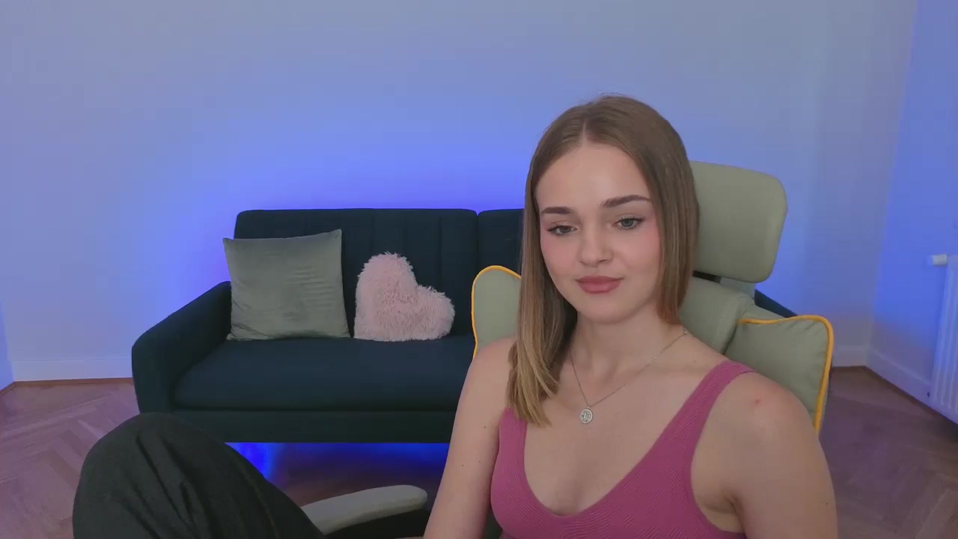 Gallery image thumbnail from KittyPaw's myfreecams stream on, 07/31/2025, 15:20 image 10 of 20