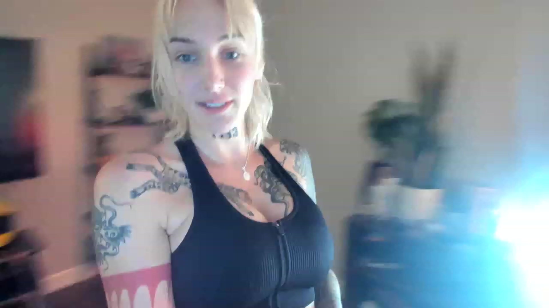 Gallery image thumbnail from KittyQuinn's myfreecams stream on, 03/03/2023, 15:29 image 10 of 20