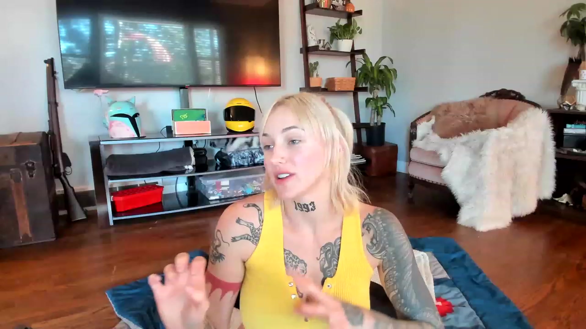 Gallery image thumbnail from KittyQuinn's myfreecams stream on, 03/15/2023, 15:25 image 7 of 20