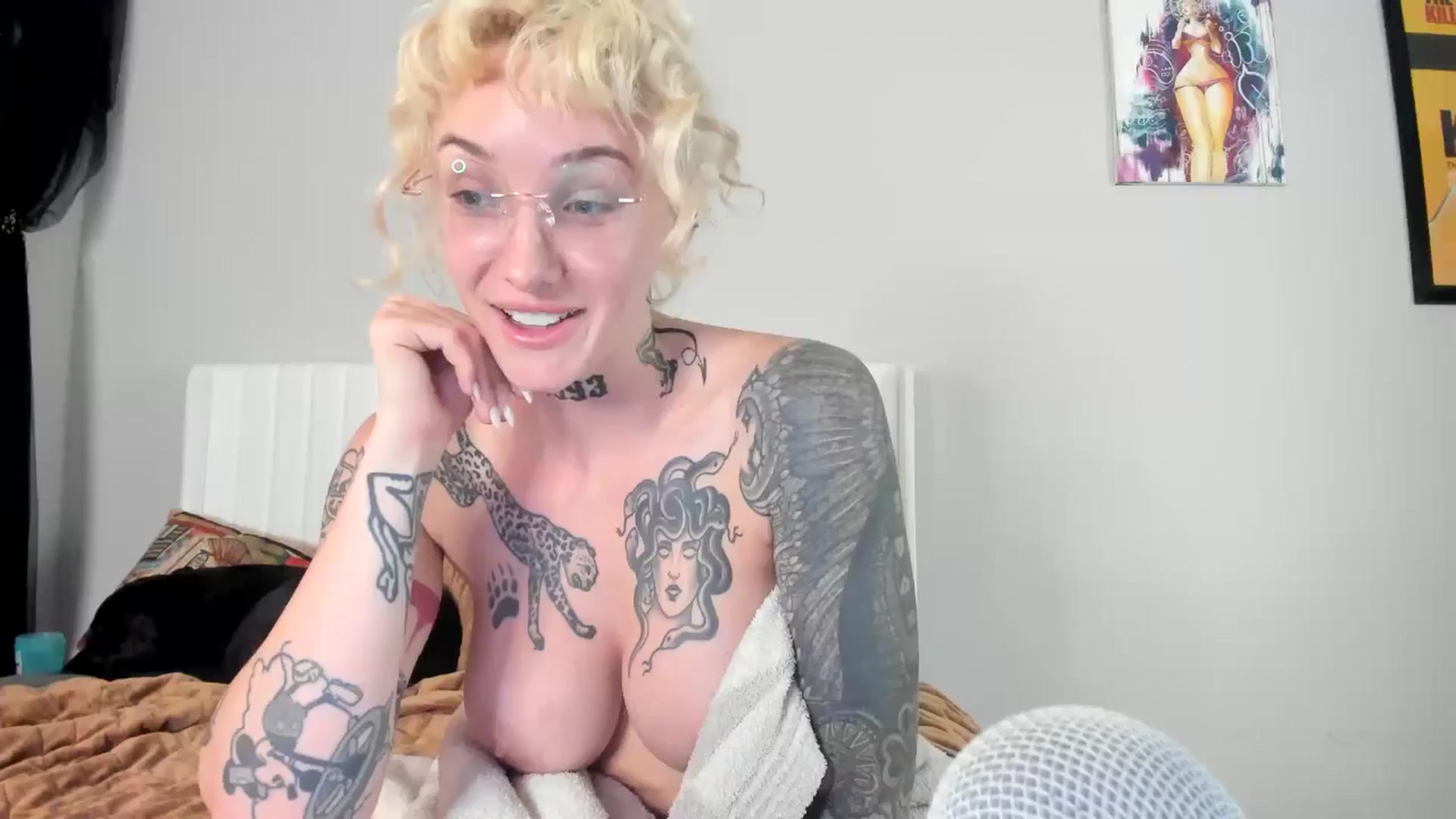 Gallery image thumbnail from KittyQuinn's myfreecams stream on, 05/26/2024, 17:05 image 20 of 20