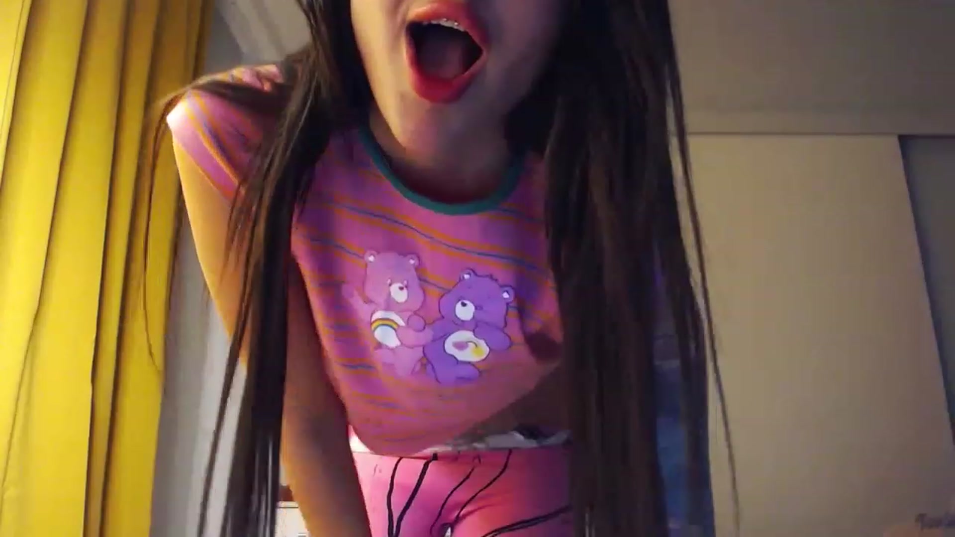 Gallery image thumbnail from KittySasha's myfreecams stream on, 05/12/2023, 18:39 image 19 of 20