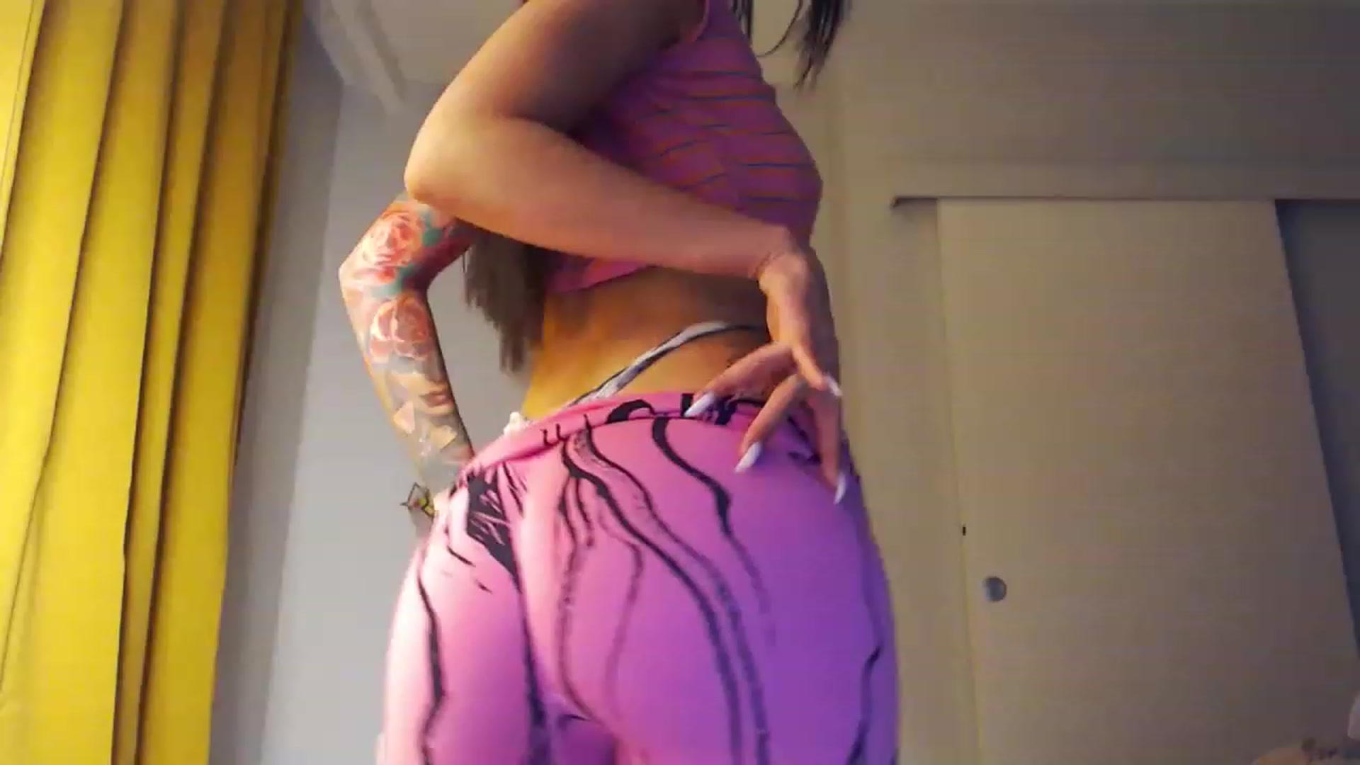 Gallery image thumbnail from KittySasha's myfreecams stream on, 05/12/2023, 18:39 image 1 of 20