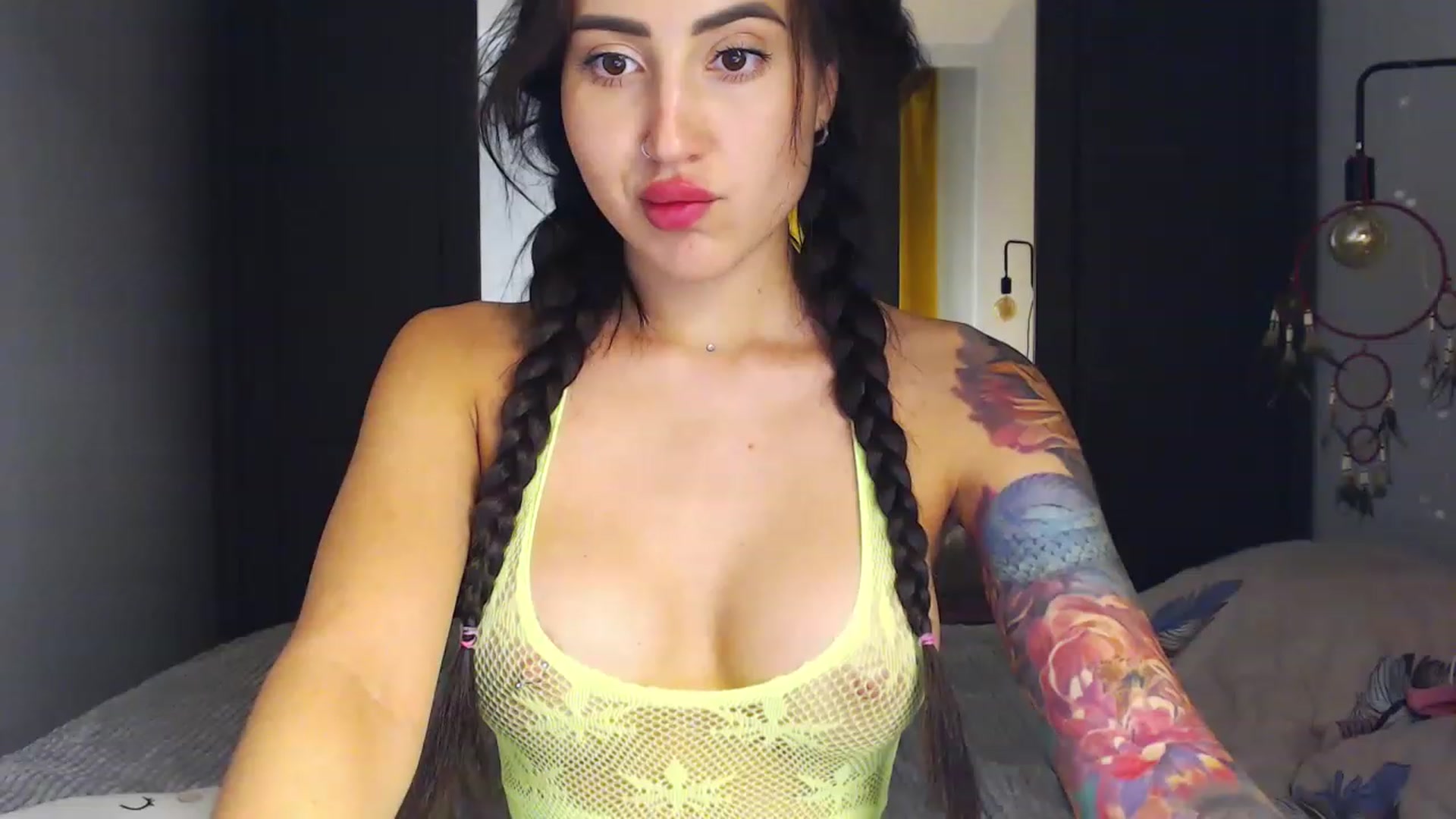 Gallery image thumbnail from KittySasha's myfreecams stream on, 06/12/2023, 14:37 image 15 of 20