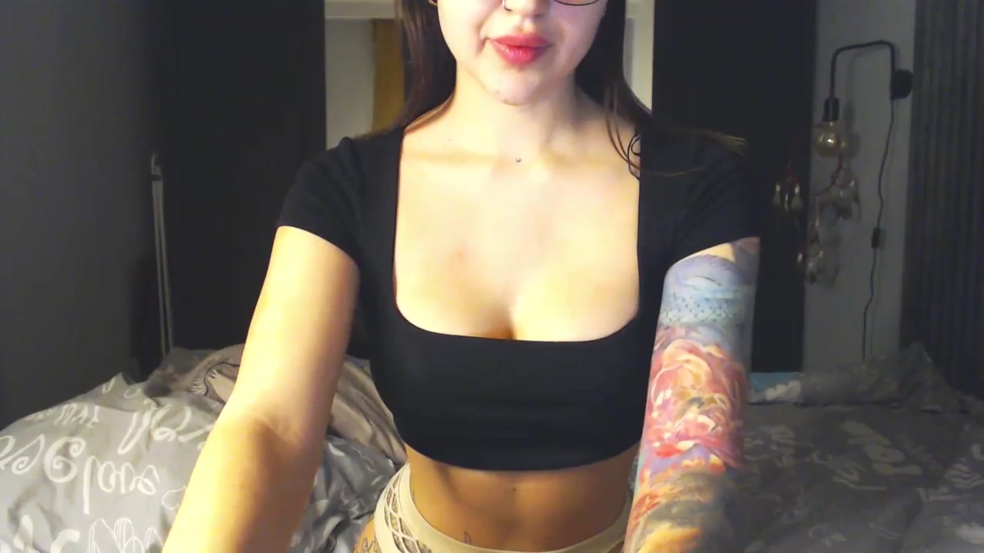 Gallery image thumbnail from KittySasha's myfreecams stream on, 12/24/2023, 09:07 image 14 of 20