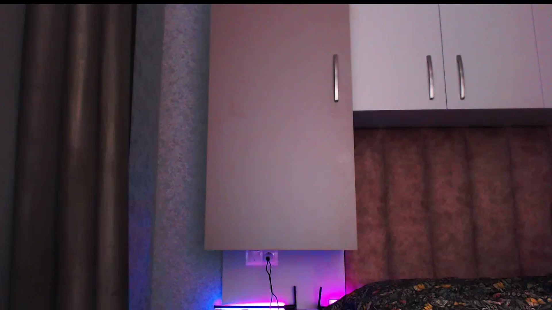 Gallery image thumbnail from KittySasha's myfreecams stream on, 05/06/2024, 13:37 image 10 of 20