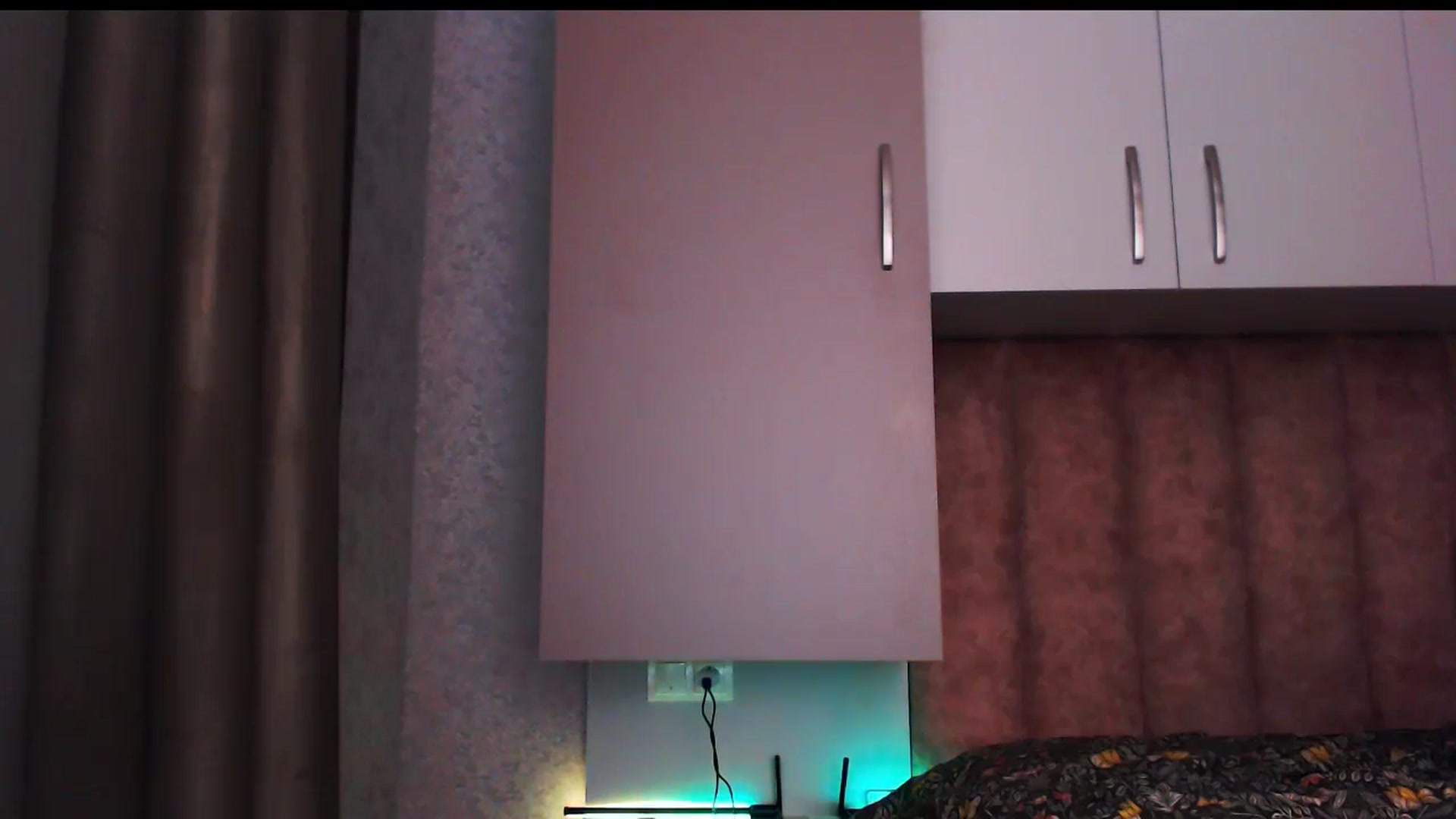 Gallery image thumbnail from KittySasha's myfreecams stream on, 05/06/2024, 13:37 image 11 of 20