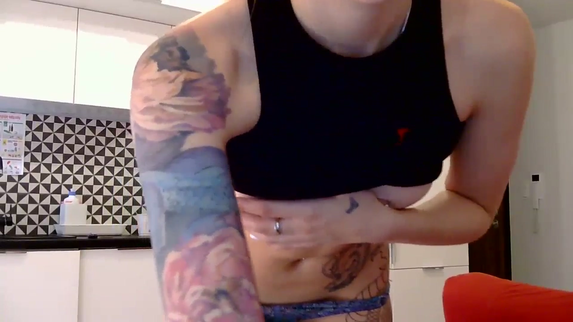 Gallery image thumbnail from KittySasha's myfreecams stream on, 06/17/2024, 08:16 image 6 of 20