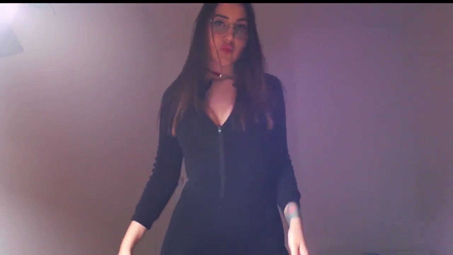 Gallery image thumbnail from KittySasha's myfreecams stream on, 01/02/2025, 19:17 image 10 of 20