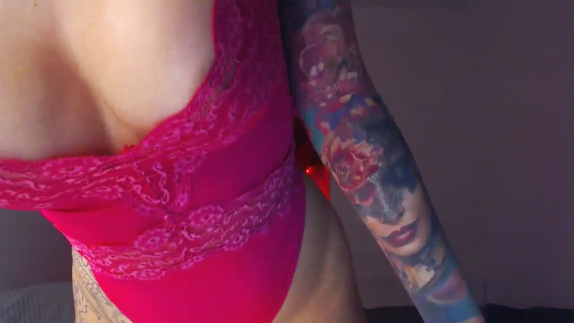 Gallery image thumbnail from KittySasha's myfreecams stream on, 02/14/2025, 15:40 image 3 of 20