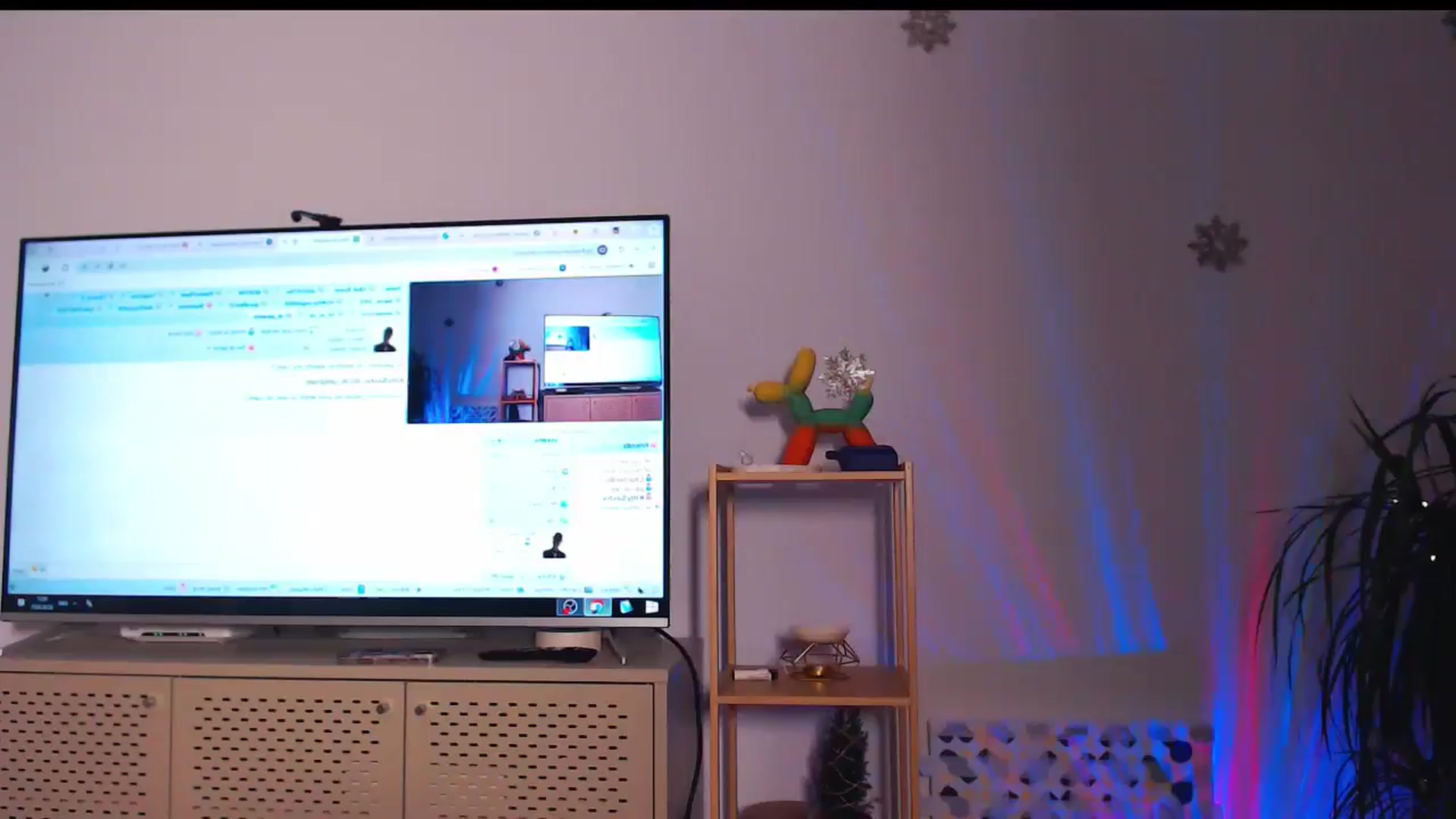 Gallery image thumbnail from KittySasha's myfreecams stream on, 02/22/2025, 17:47 image 11 of 20
