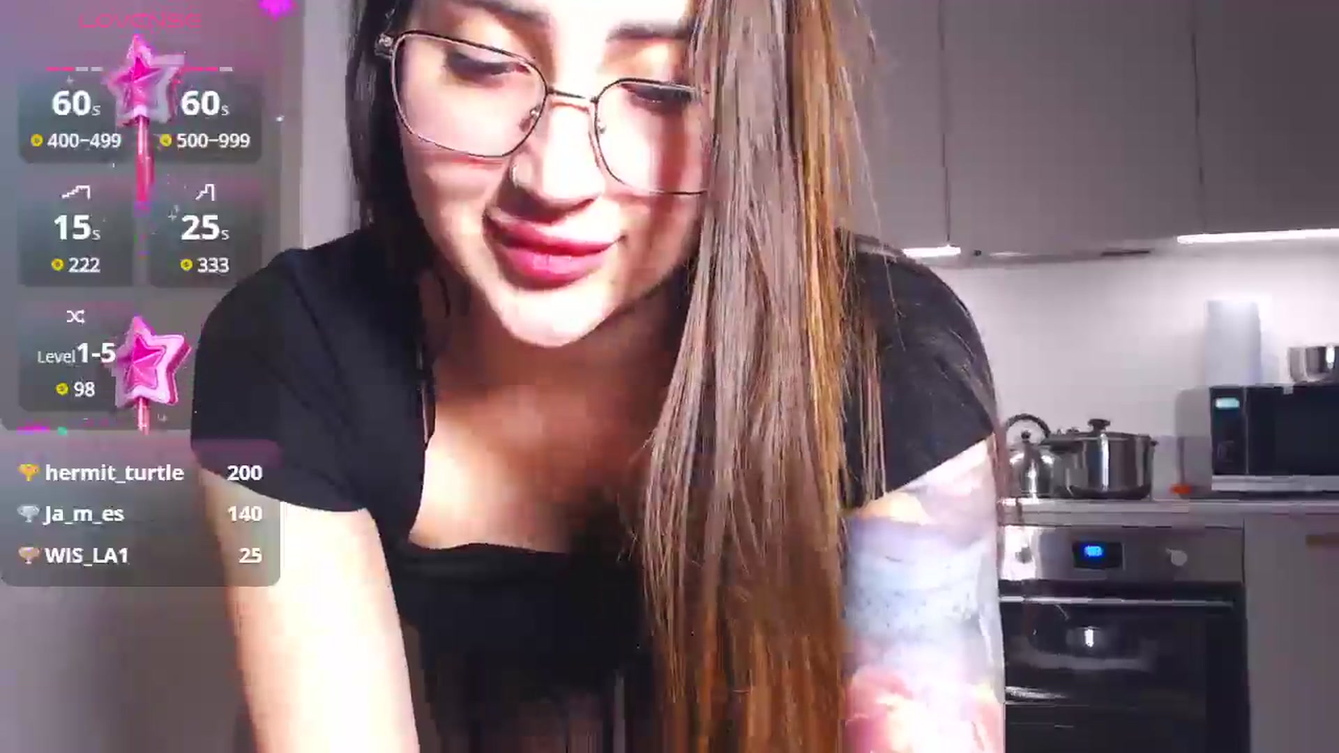 Gallery image thumbnail from KittySasha's myfreecams stream on, 04/03/2025, 17:54 image 12 of 20