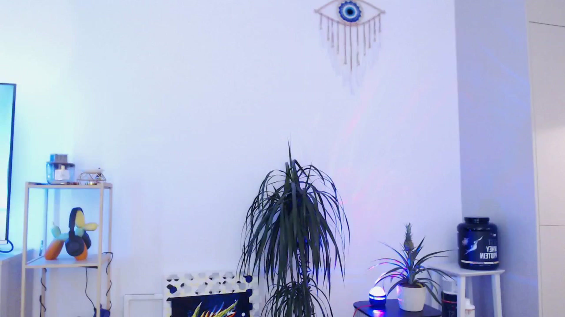 Gallery image thumbnail from KittySasha's myfreecams stream on, 05/31/2025, 13:24 image 9 of 20