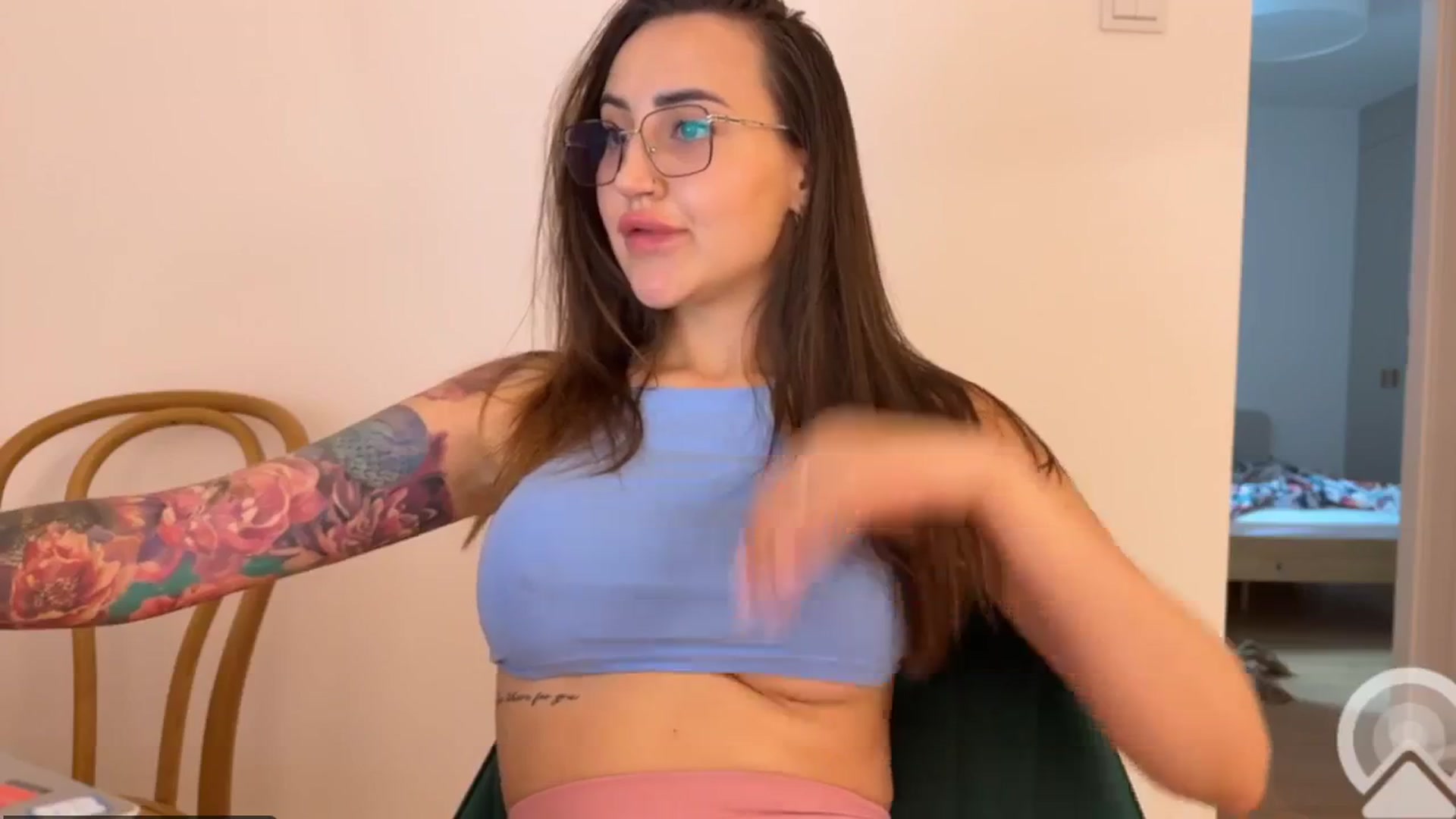 Gallery image thumbnail from KittySasha's myfreecams stream on, 07/09/2025, 09:19 image 15 of 20
