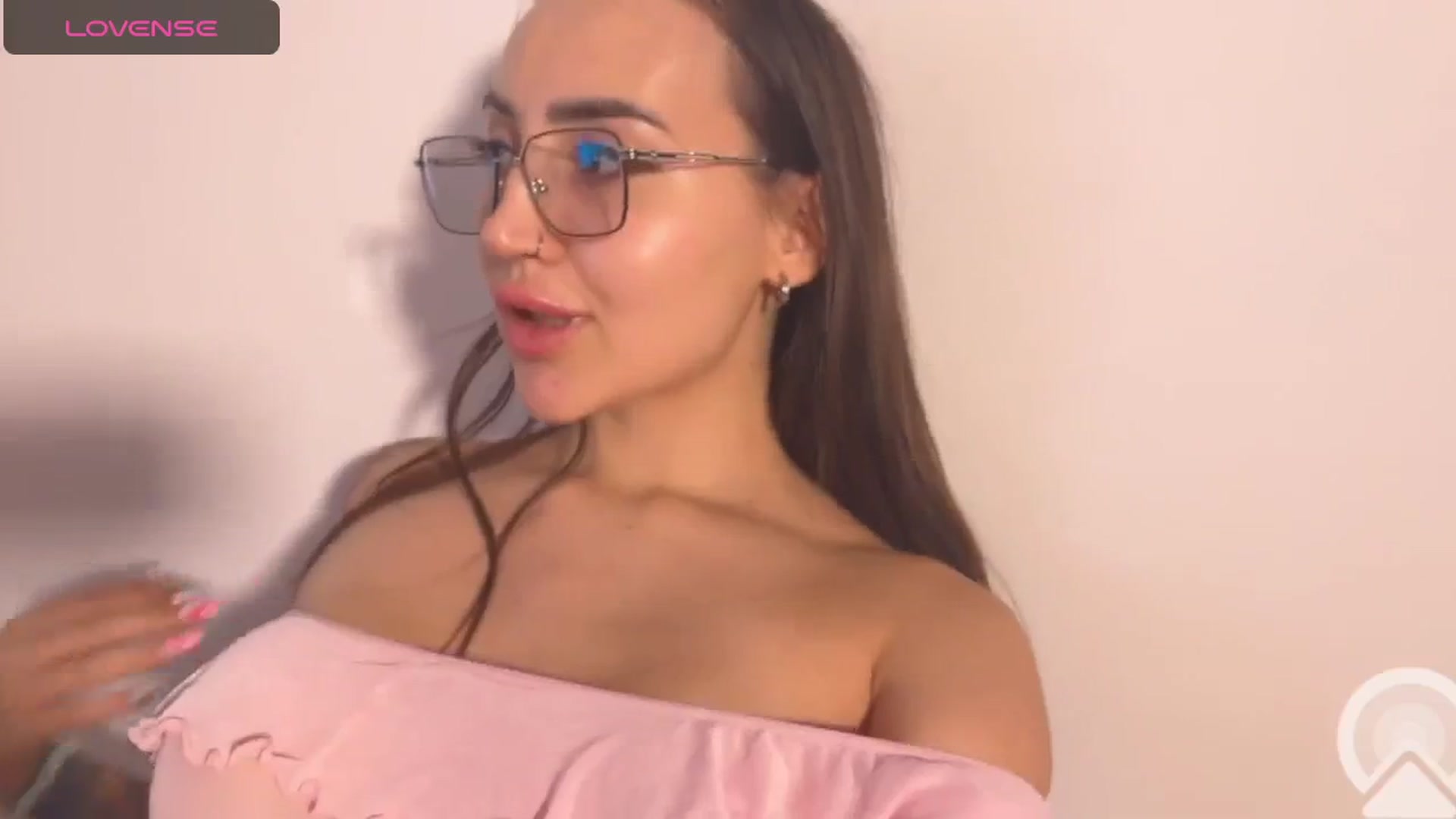 Gallery image thumbnail from KittySasha's myfreecams stream on, 07/30/2025, 16:46 image 6 of 20
