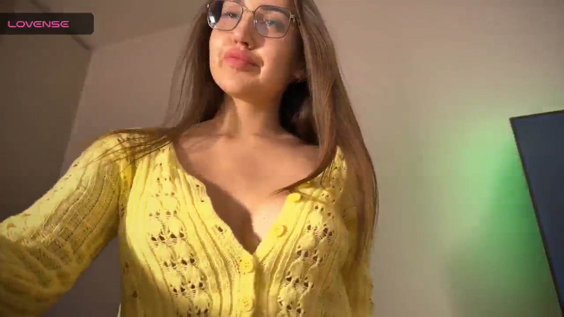 Gallery image thumbnail from KittySasha's myfreecams stream on, 09/07/2025, 18:55 image 18 of 20