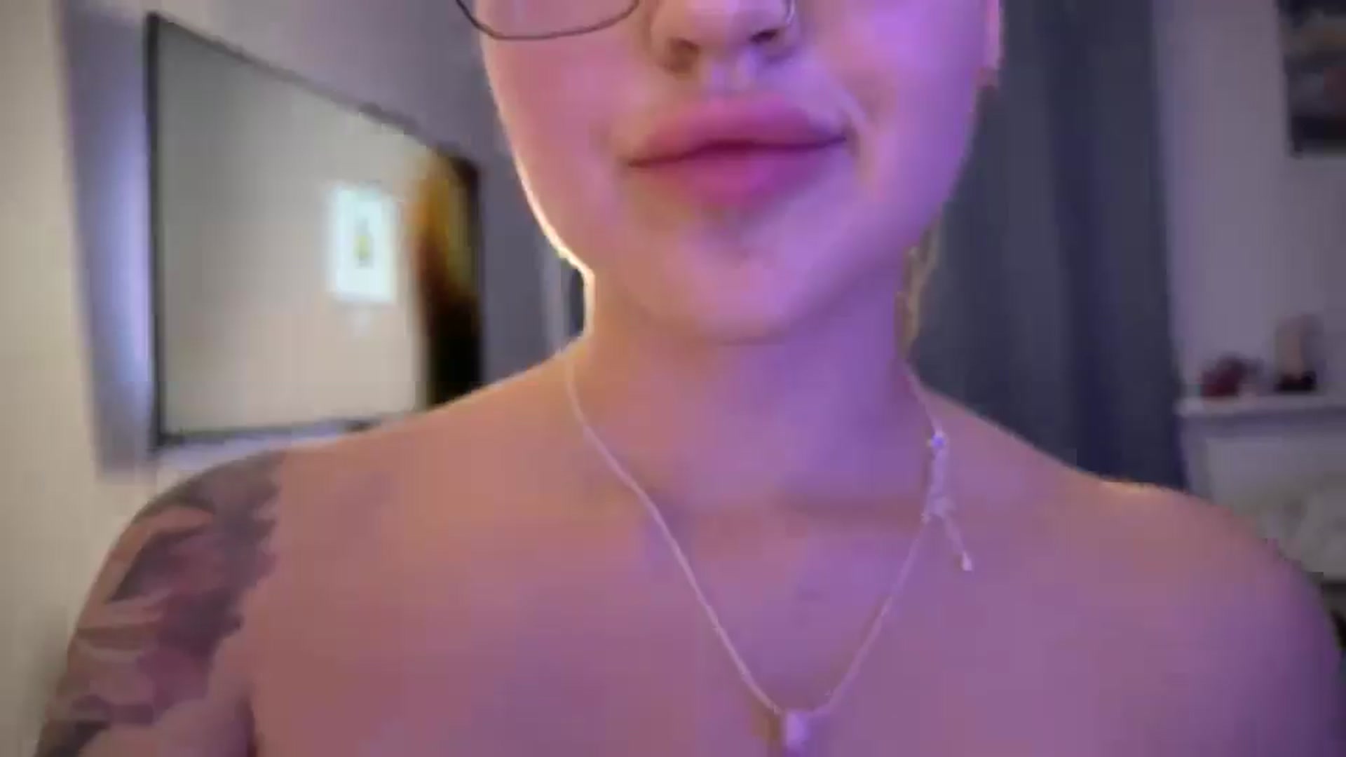Gallery image thumbnail from KittySasha's myfreecams stream on, 11/18/2025, 18:26 image 12 of 20