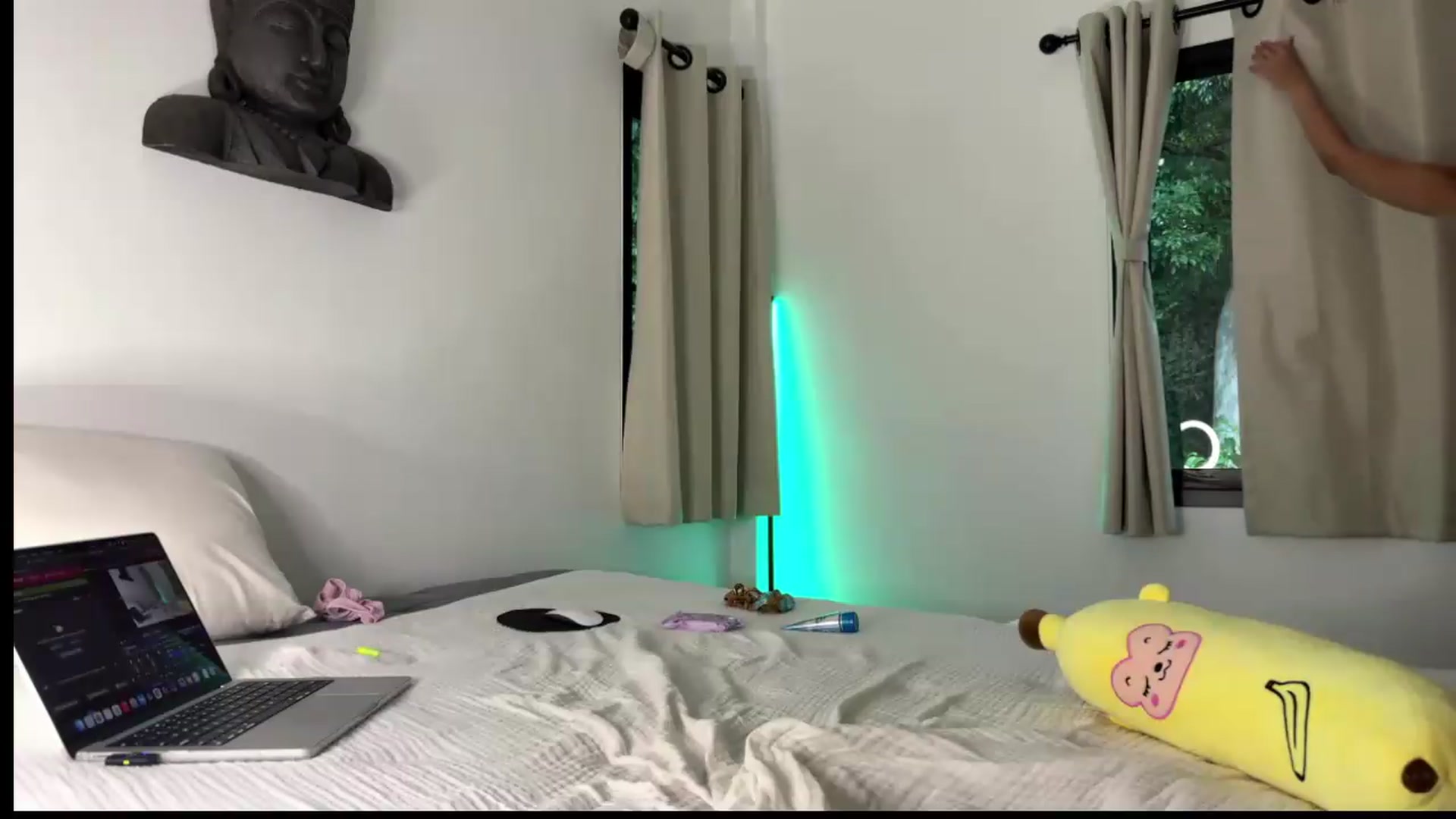 Gallery image thumbnail from KittySasha's myfreecams stream on, 08/16/2026, 11:17 image 18 of 20