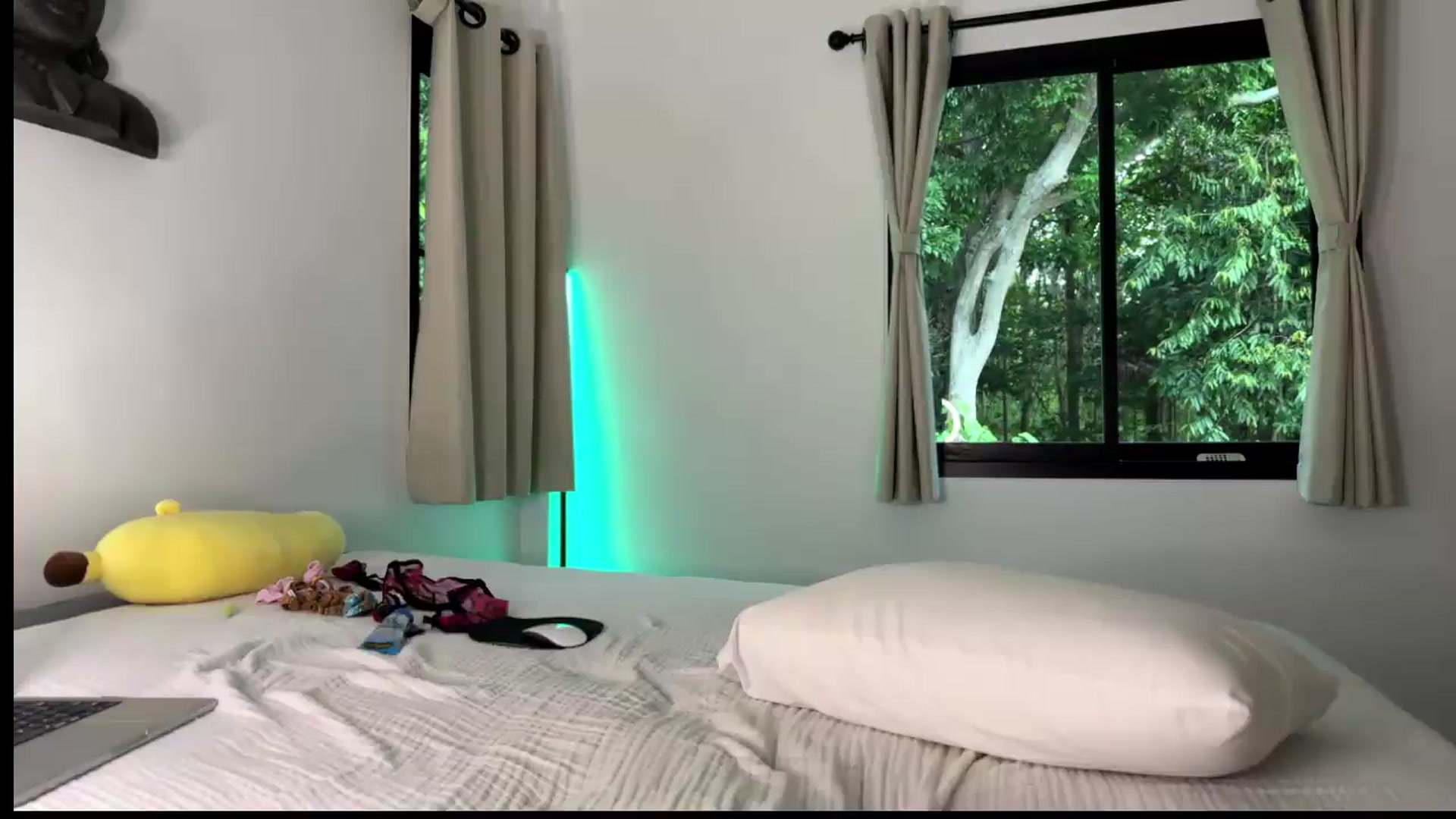 Gallery image thumbnail from KittySasha's myfreecams stream on, 08/16/2026, 11:17 image 5 of 20