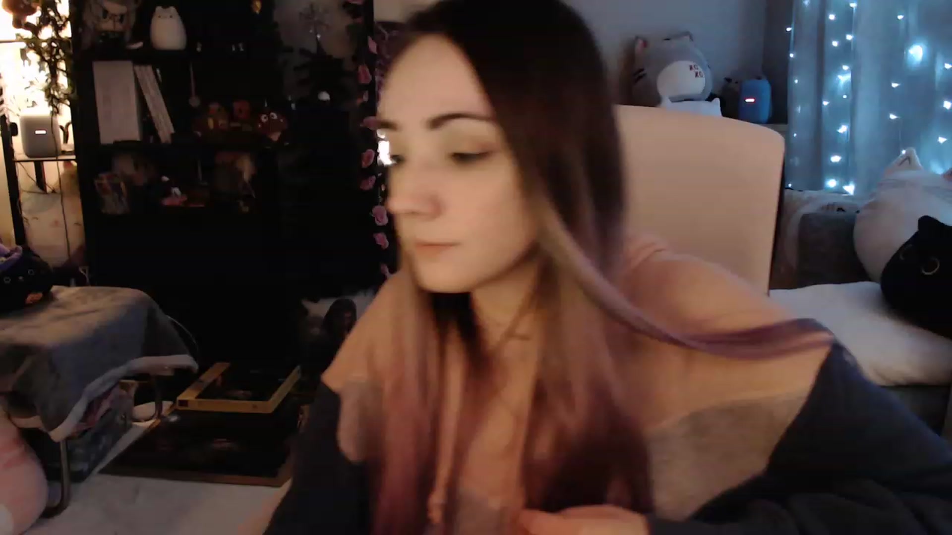 Gallery image thumbnail from KittySmolz's myfreecams stream on, 02/05/2023, 09:04 image 2 of 20