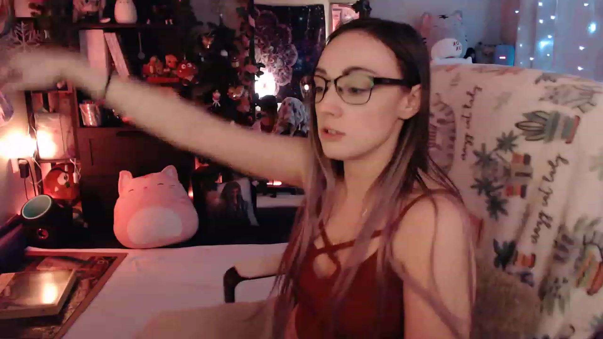 Gallery image thumbnail from KittySmolz's myfreecams stream on, 02/26/2023, 08:07 image 10 of 20