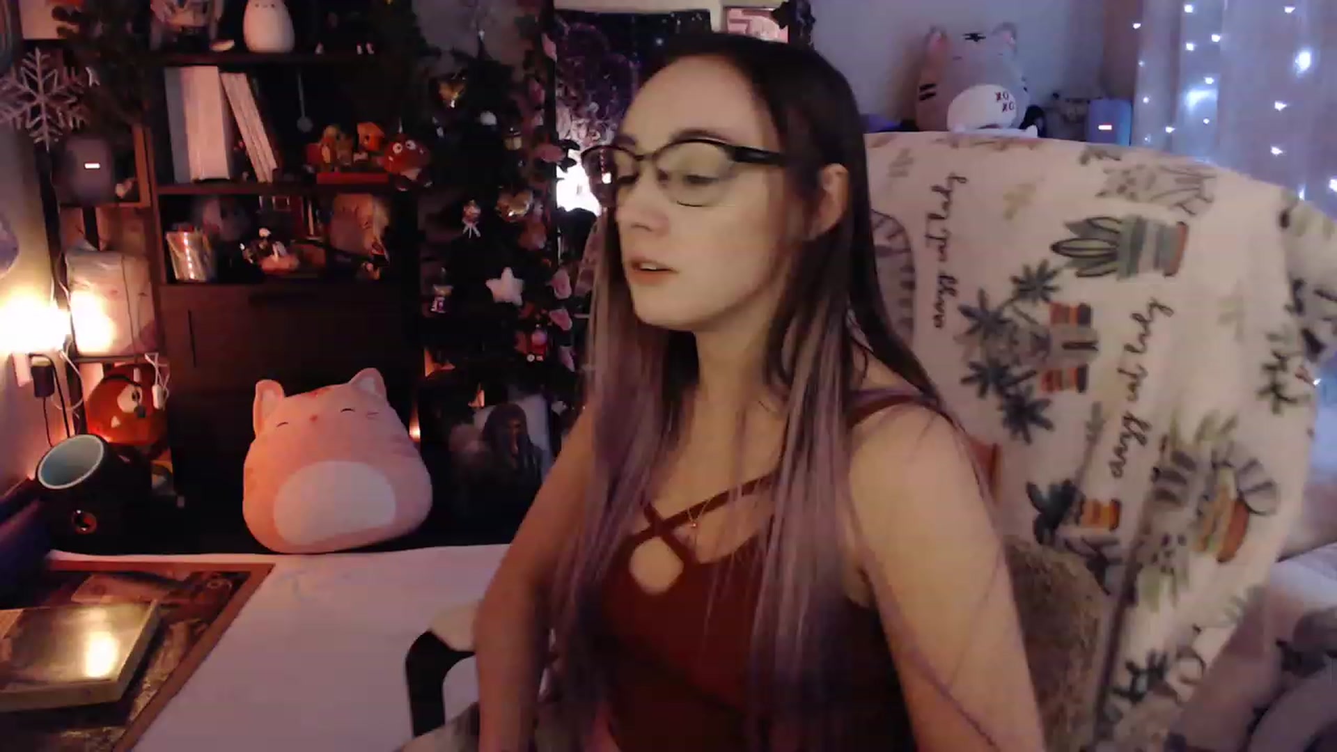 Gallery image thumbnail from KittySmolz's myfreecams stream on, 02/26/2023, 08:07 image 2 of 20
