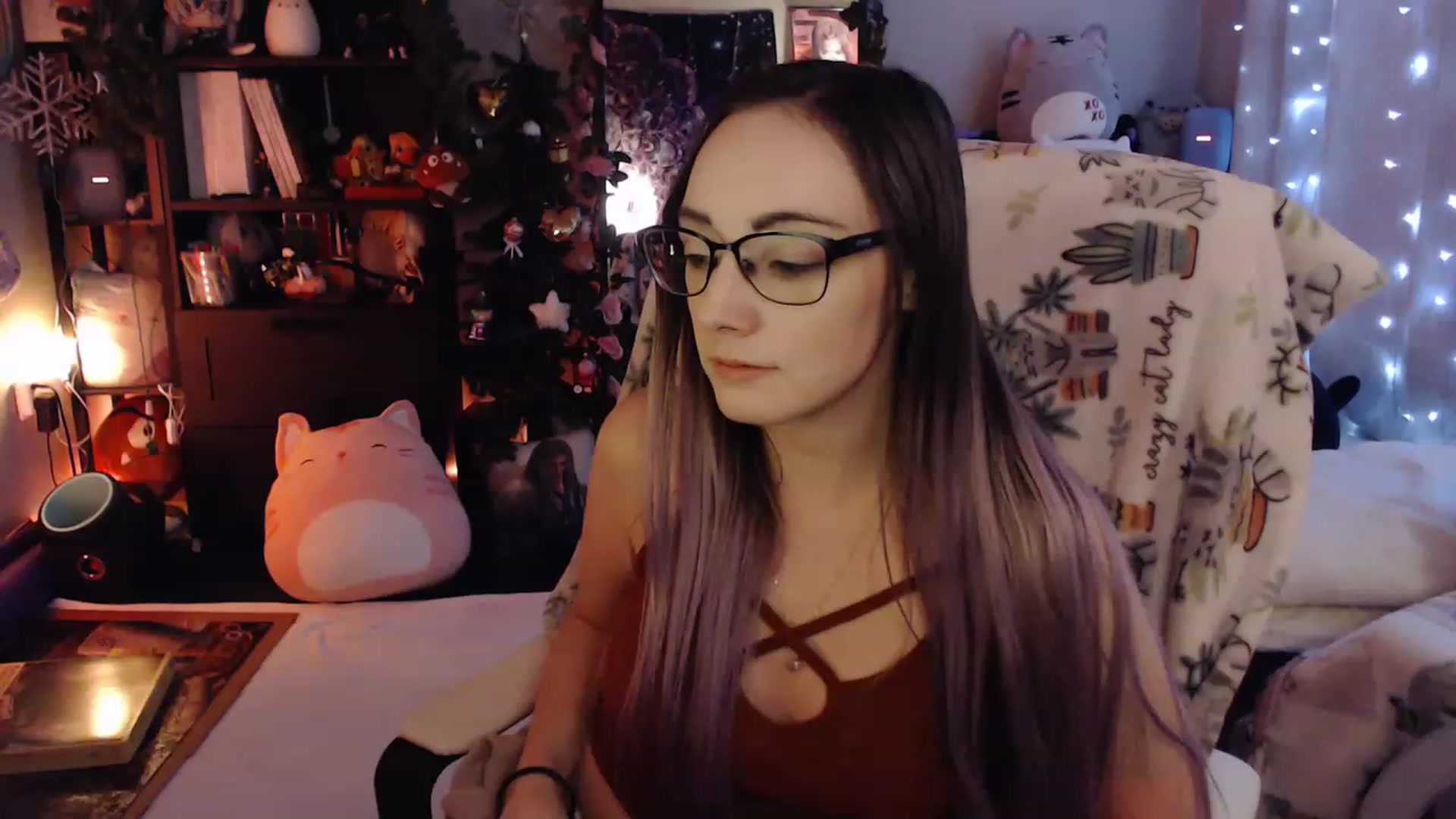 Gallery image thumbnail from KittySmolz's myfreecams stream on, 02/26/2023, 08:07 image 6 of 20