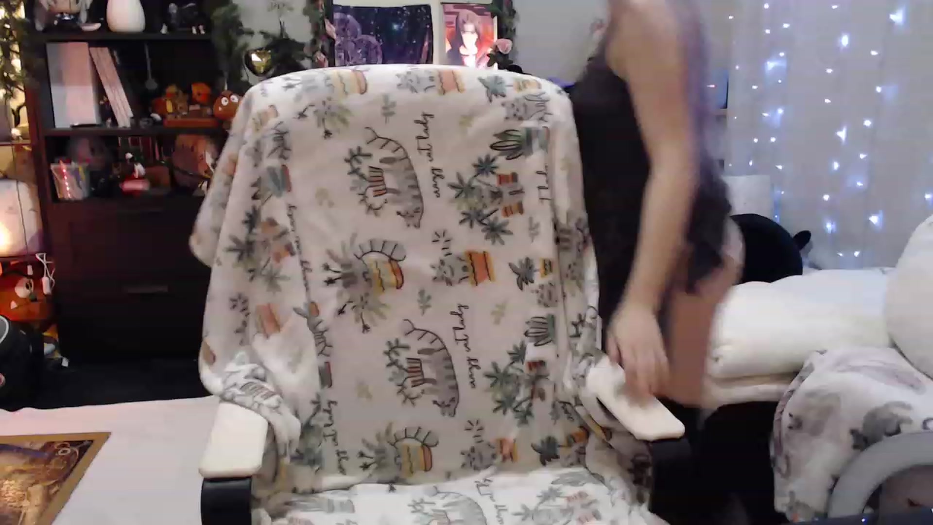 Gallery image thumbnail from KittySmolz's myfreecams stream on, 02/27/2023, 06:32 image 18 of 20