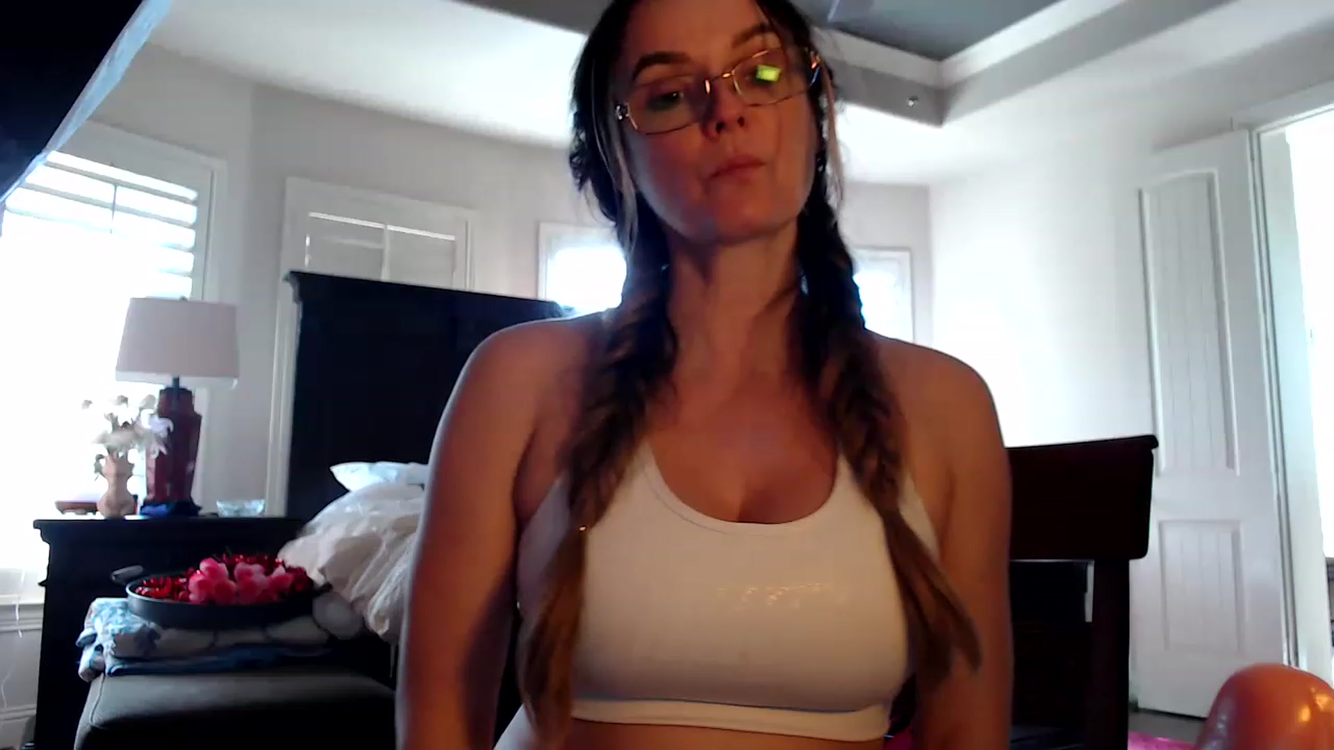Gallery image thumbnail from Kitty_Hawkins's myfreecams stream on, 01/18/2023, 20:24 image 13 of 20